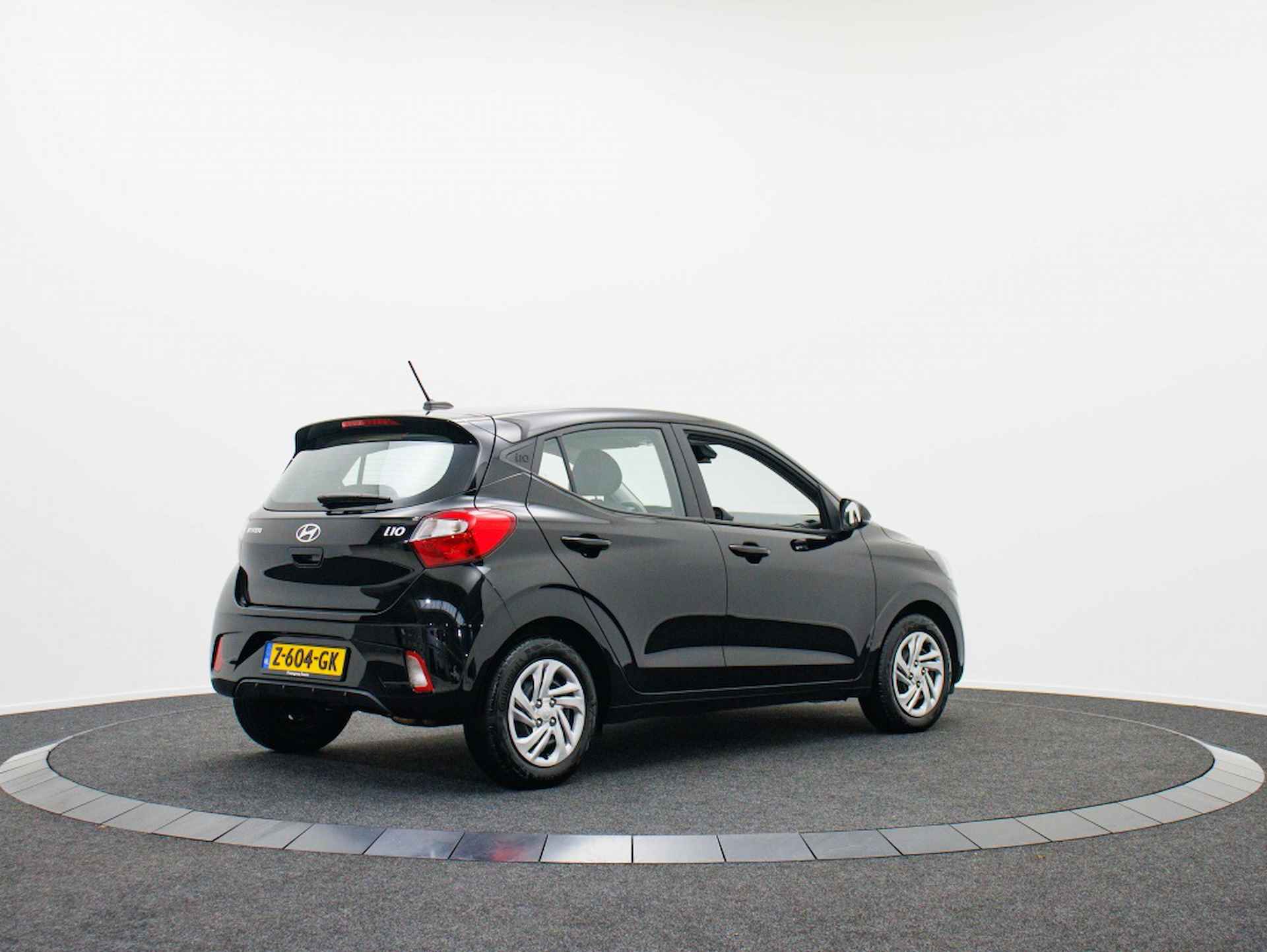 Hyundai i10 1.0 Comfort | Private lease 309 pm | Navi by App - 7/40