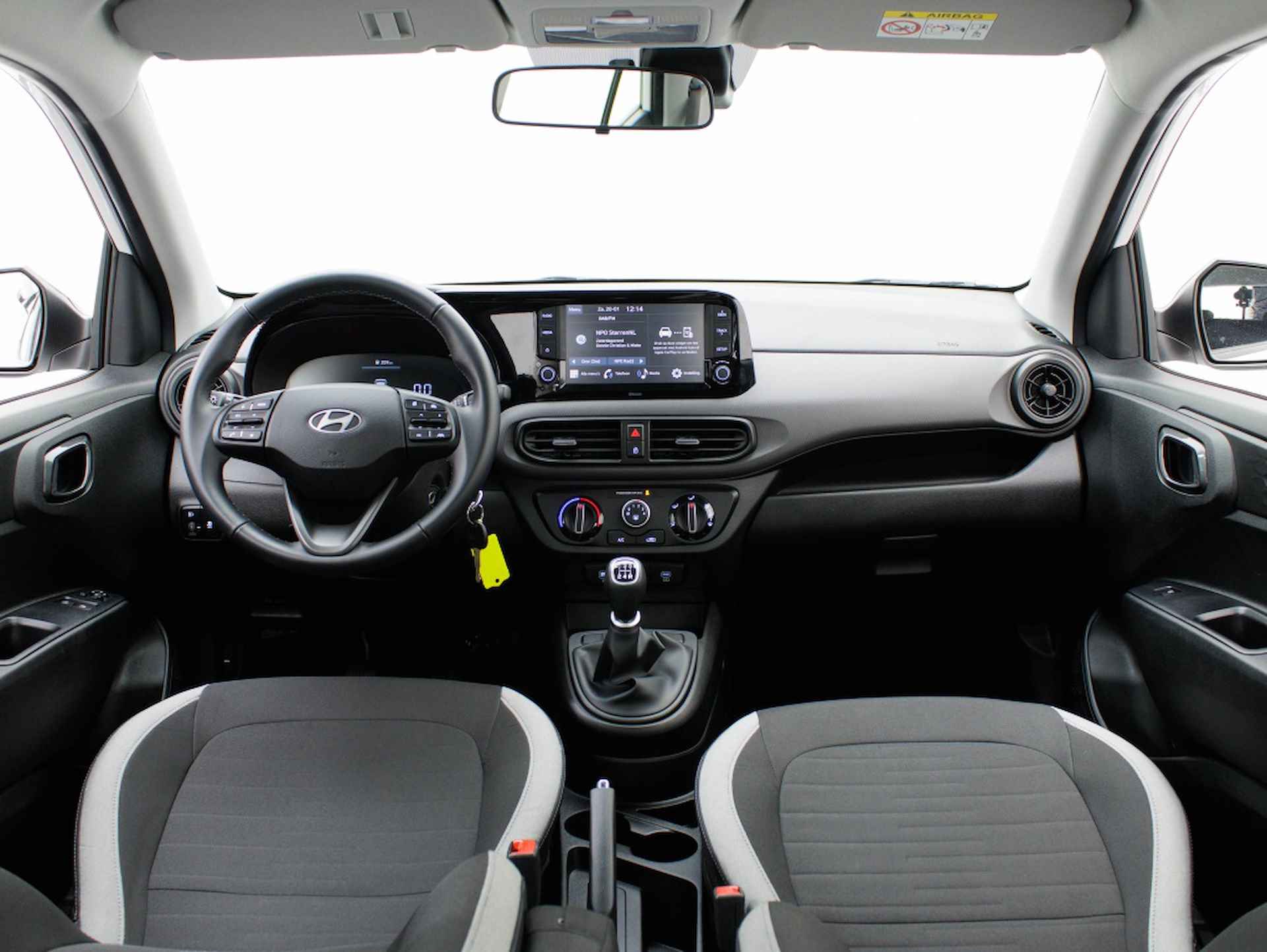 Hyundai i10 1.0 Comfort | Private lease 309 pm | Navi by App - 35/40