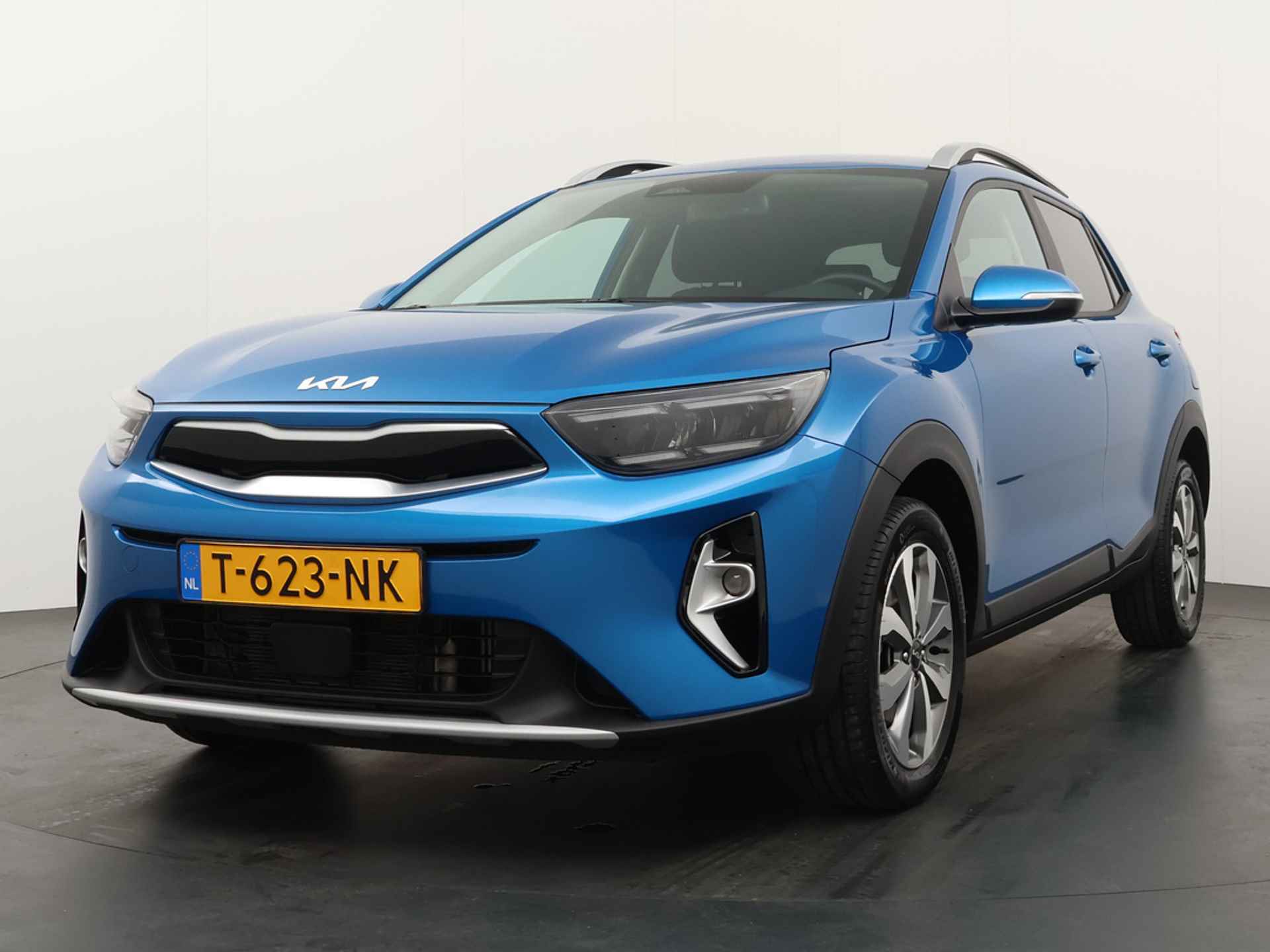 Kia Stonic 1.0 T-GDi MHEV DynamicPlusLine - Led - Navigatie - Cruise Control - Climate Control - Apple/Android Carplay - Fabrieksgarantie Tot 2030 - 2/48