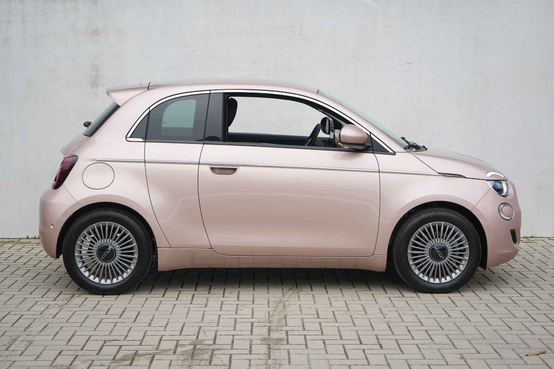 Fiat 500e 3+1 42 kWh | Comfort | Style | 16" | Direct Leverbaar - 10/30