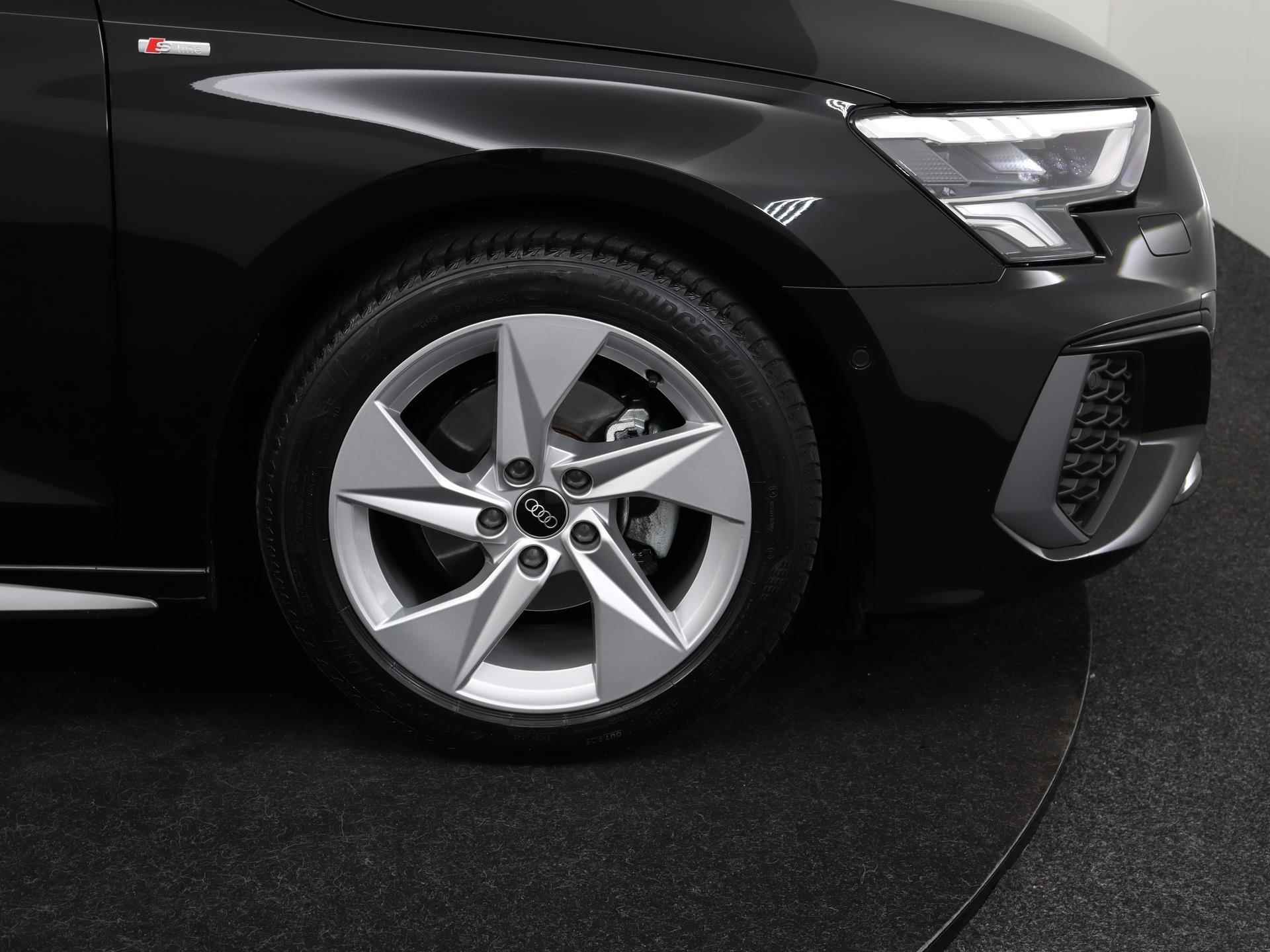 Audi A3 Sportback 30 TFSI 110 PK S edition | S-Line | Panoramadak | Parkeerassistent | Apple CarPlay | Navigatie | - 13/54
