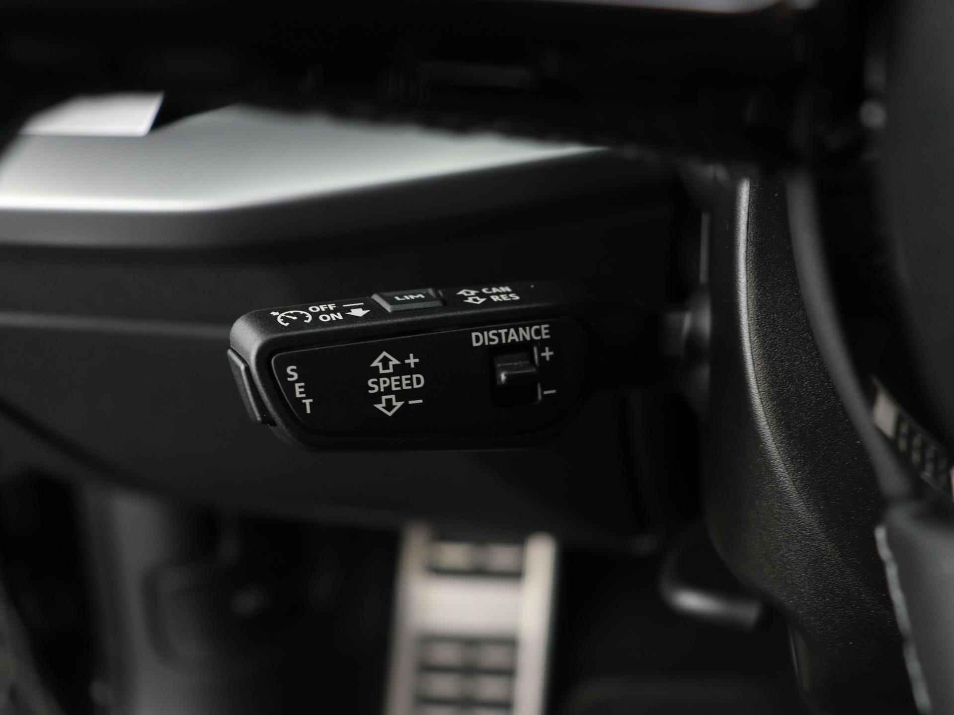 Audi A3 Sportback 30 TFSI 110 PK S edition | S-Line | Panoramadak | Parkeerassistent | Apple CarPlay | Navigatie | - 28/54