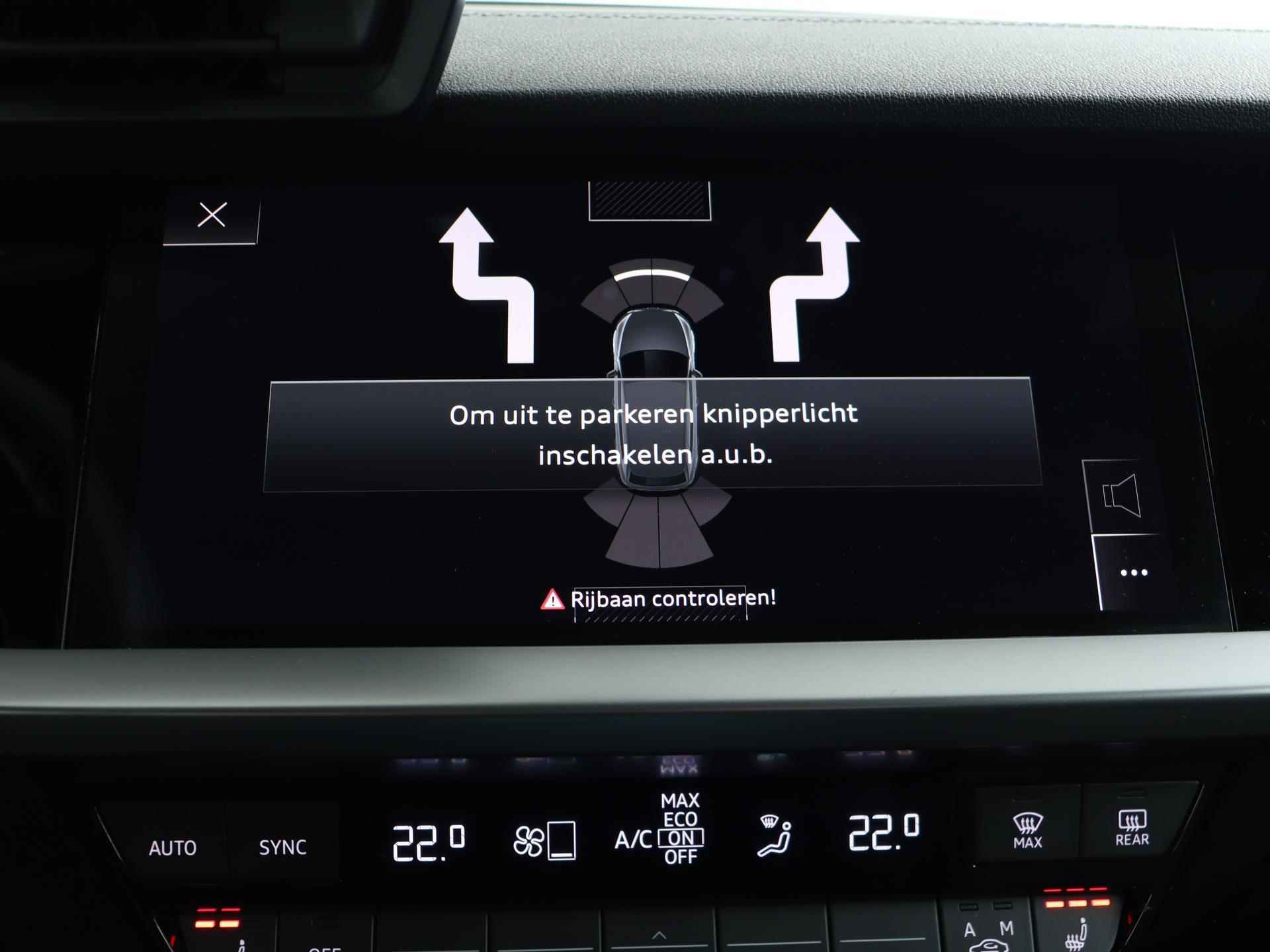 Audi A3 Sportback 30 TFSI 110 PK S edition | S-Line | Panoramadak | Parkeerassistent | Apple CarPlay | Navigatie | - 43/54