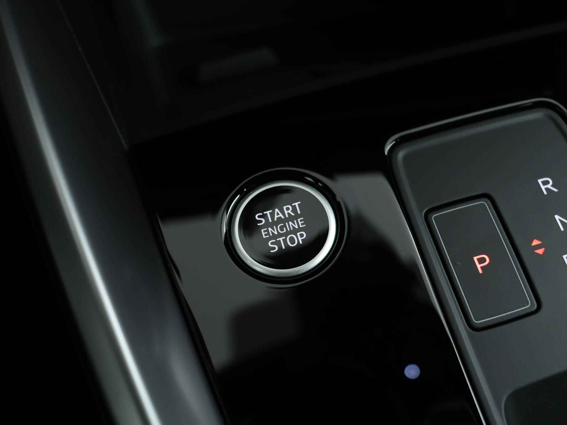 Audi A3 Sportback 30 TFSI 110 PK S edition | S-Line | Panoramadak | Parkeerassistent | Apple CarPlay | Navigatie | - 48/54