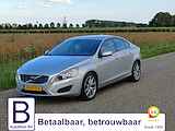 Volvo S60 1.6 T3 Kinetic | NL ! | Dealer onderhouden ! | Clima | Cruise | Navi | Park. hulp achter