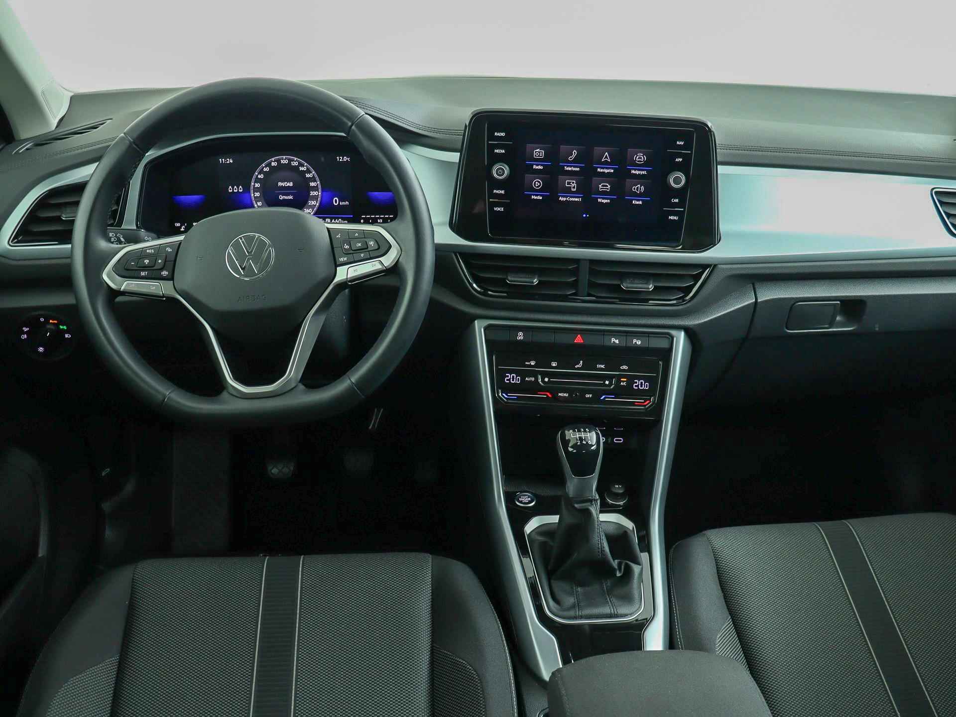 Volkswagen T-Roc 1.0 TSI 110PK Life | Navi via APP | Full-LED | Camera | Apple CarPlay | Keyless  | 16" | Climatronic | - 4/45