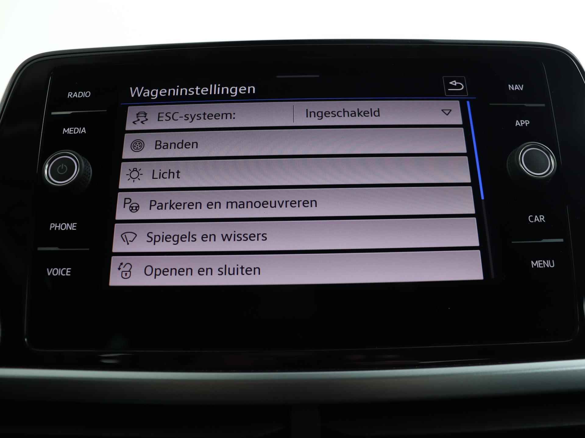 Volkswagen T-Roc 1.0 TSI 110PK Life | Navi via APP | Full-LED | Camera | Apple CarPlay | Keyless  | 16" | Climatronic | - 34/45