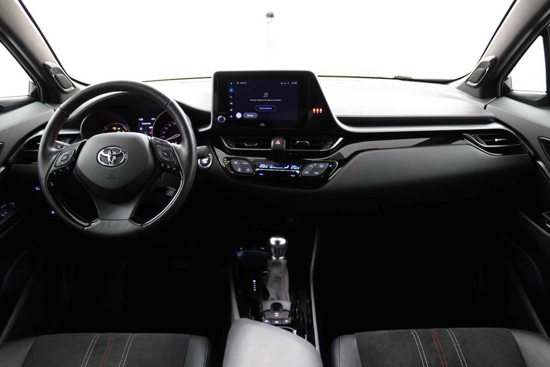 Toyota C-HR 1.8 Hybrid GR-Sport | Origineel NL | 19 Inch Velgen | JBL Audio | Alcantara Sportstoelen | Stoel en Stuurverwarming | Dodehoek Detectie | Elektrisch verstelbare Bestuurdersstoel | - 12/48