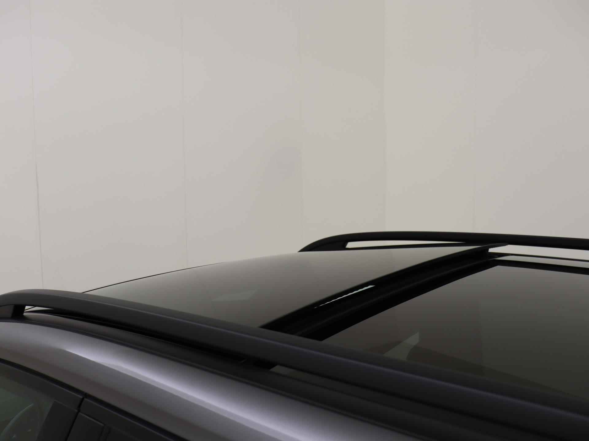 Mercedes-Benz GLB 180 AMG Line / Panorama dak / Keyless Entry / Elek. Achterklep / Sfeerverlichting - 30/34