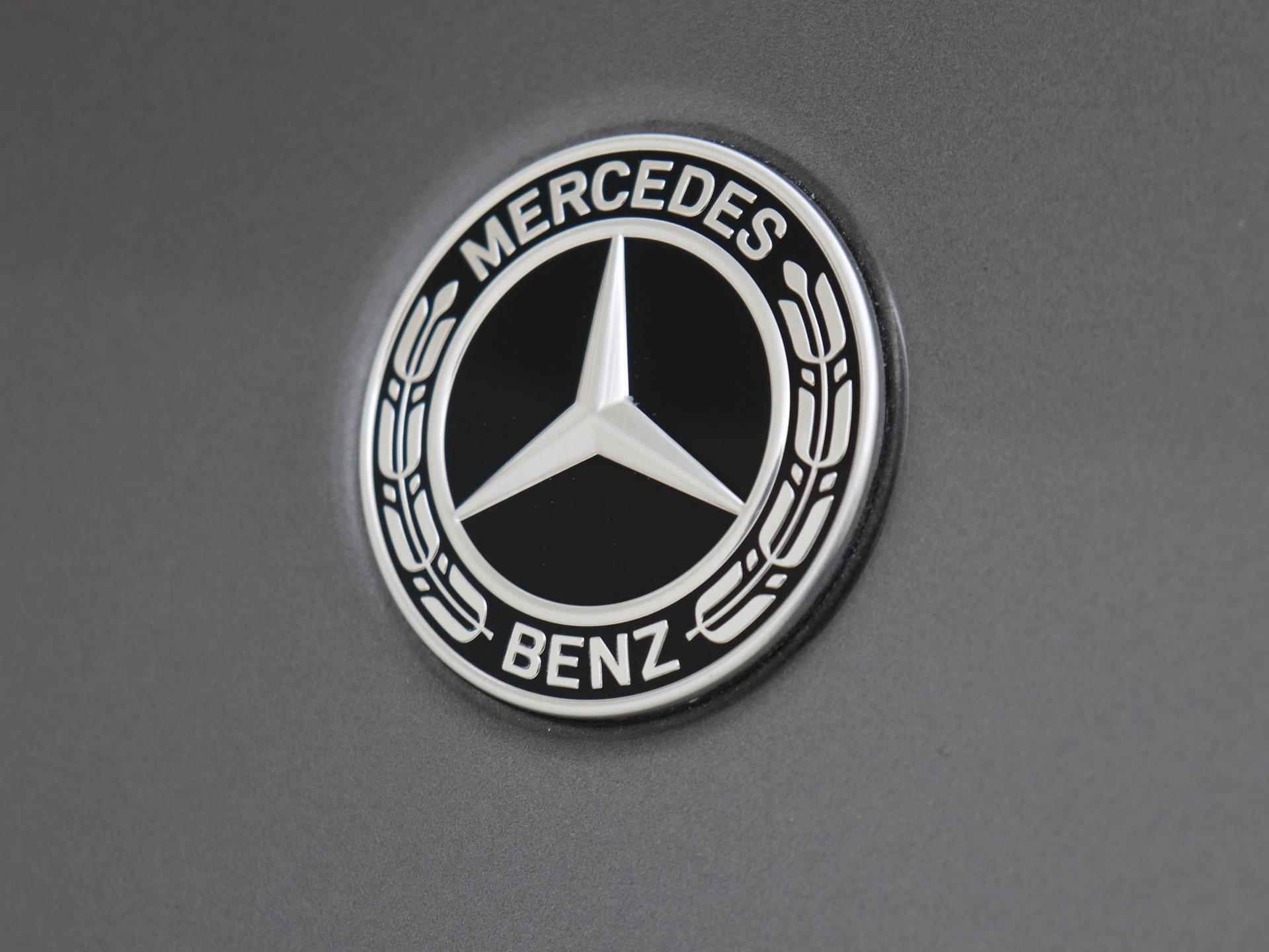 Mercedes-Benz GLB 180 AMG Line / Panorama dak / Keyless Entry / Elek. Achterklep / Sfeerverlichting - 31/34