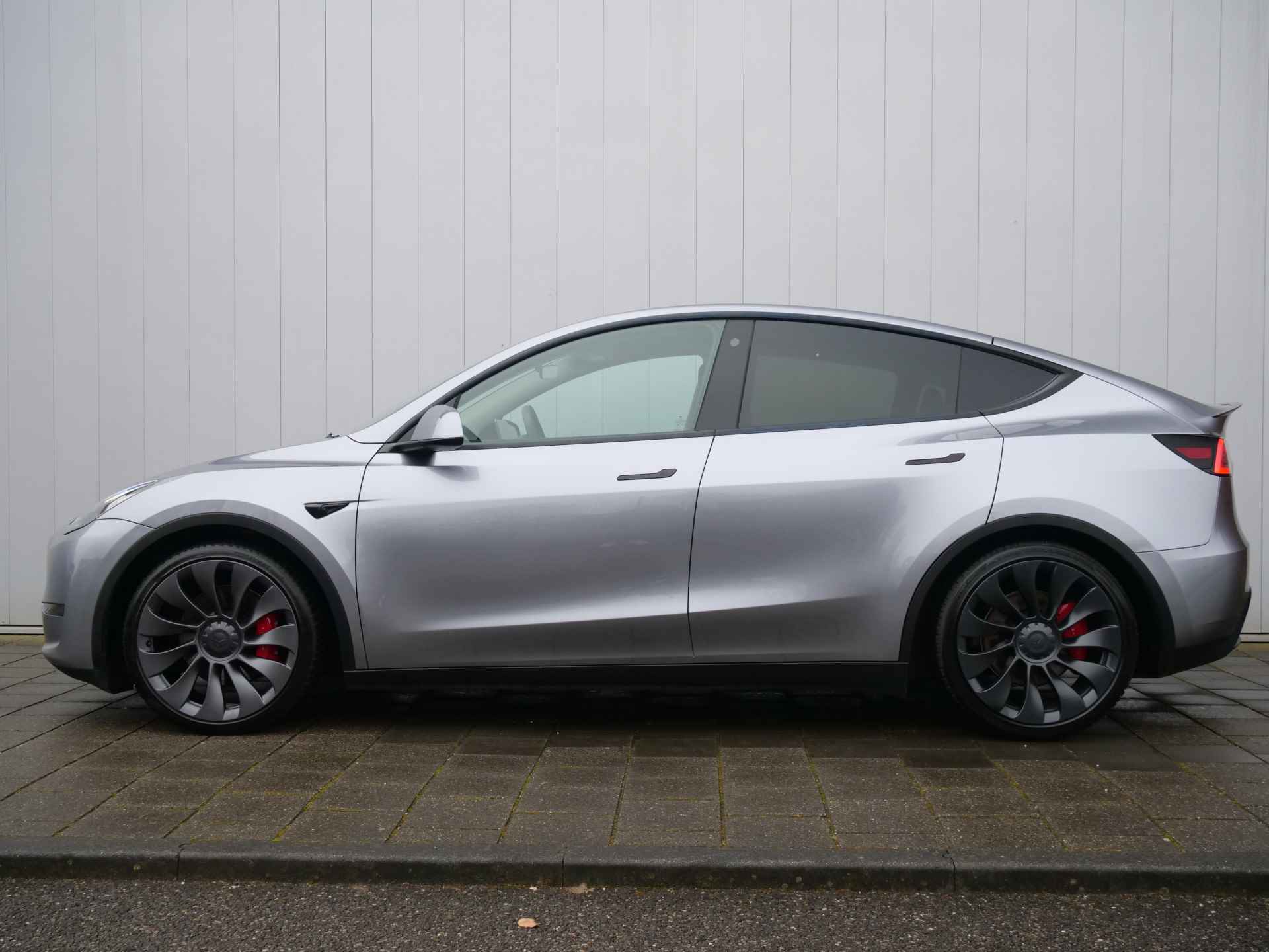 Tesla Model Y Performance AWD 463pk 75 kWh Automaat 21 inch / Autopilot / Panorama dak - 18/34