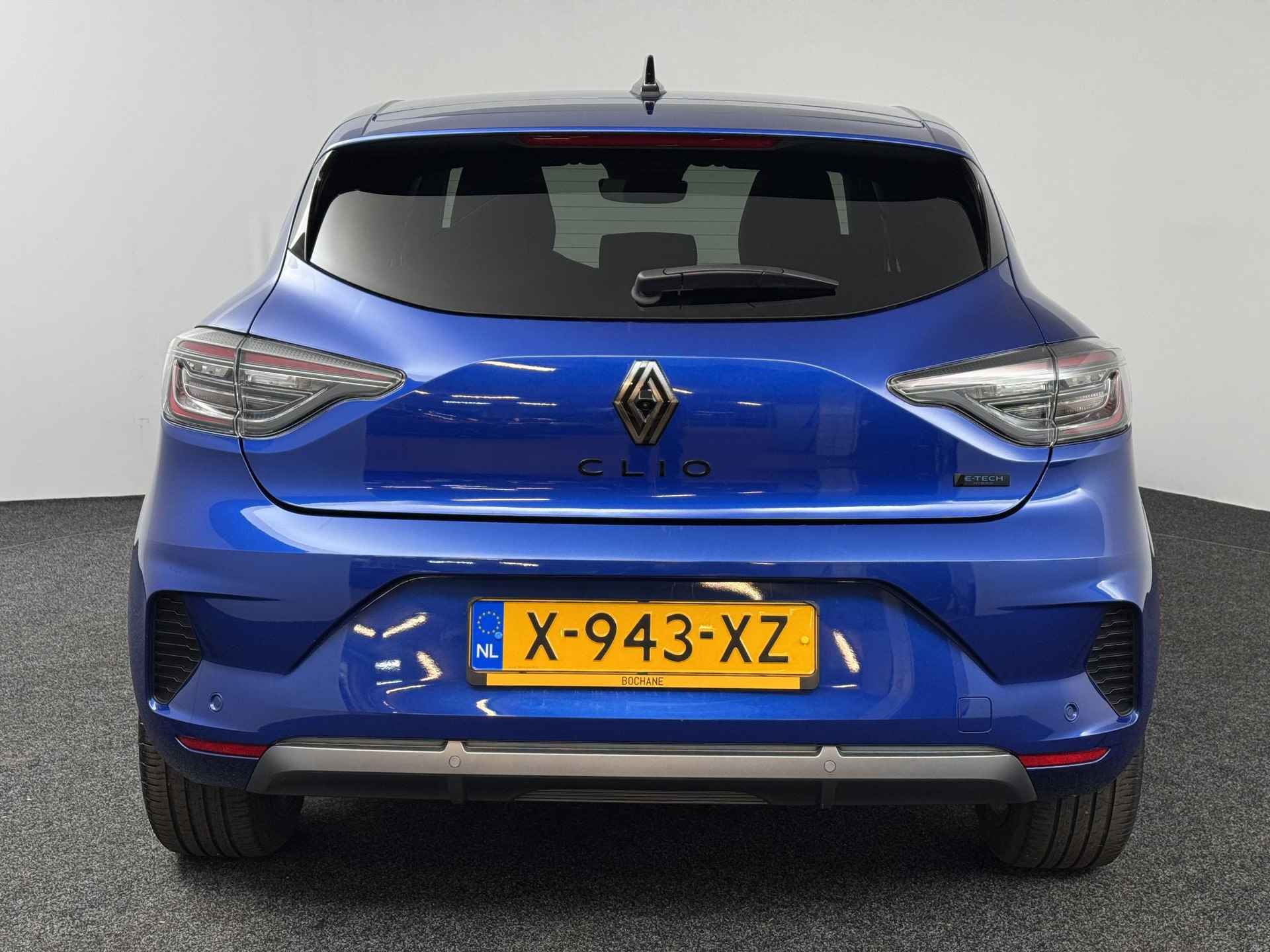 Renault Clio 1.6 E-Tech Full Hybrid 145 Esprit Alpine | Navi 9,3" | Clima | Cruise | LM velgen 17" | Apple Carplay/Android Auto | NL-auto! - 7/56