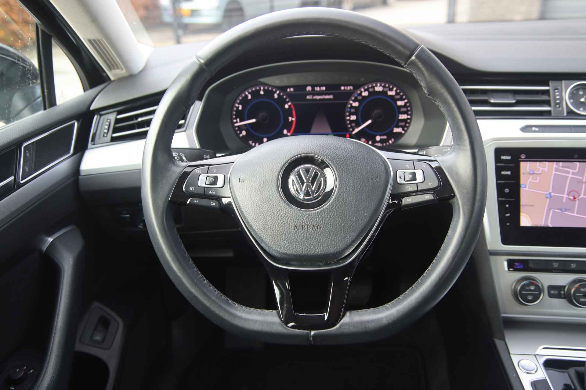 Volkswagen Passat Variant 1.4 TSI DSG Comf. Business Viritueel, Camera, FULL LED, 1e eig, NL auto ZOMERDEAL! - 16/38