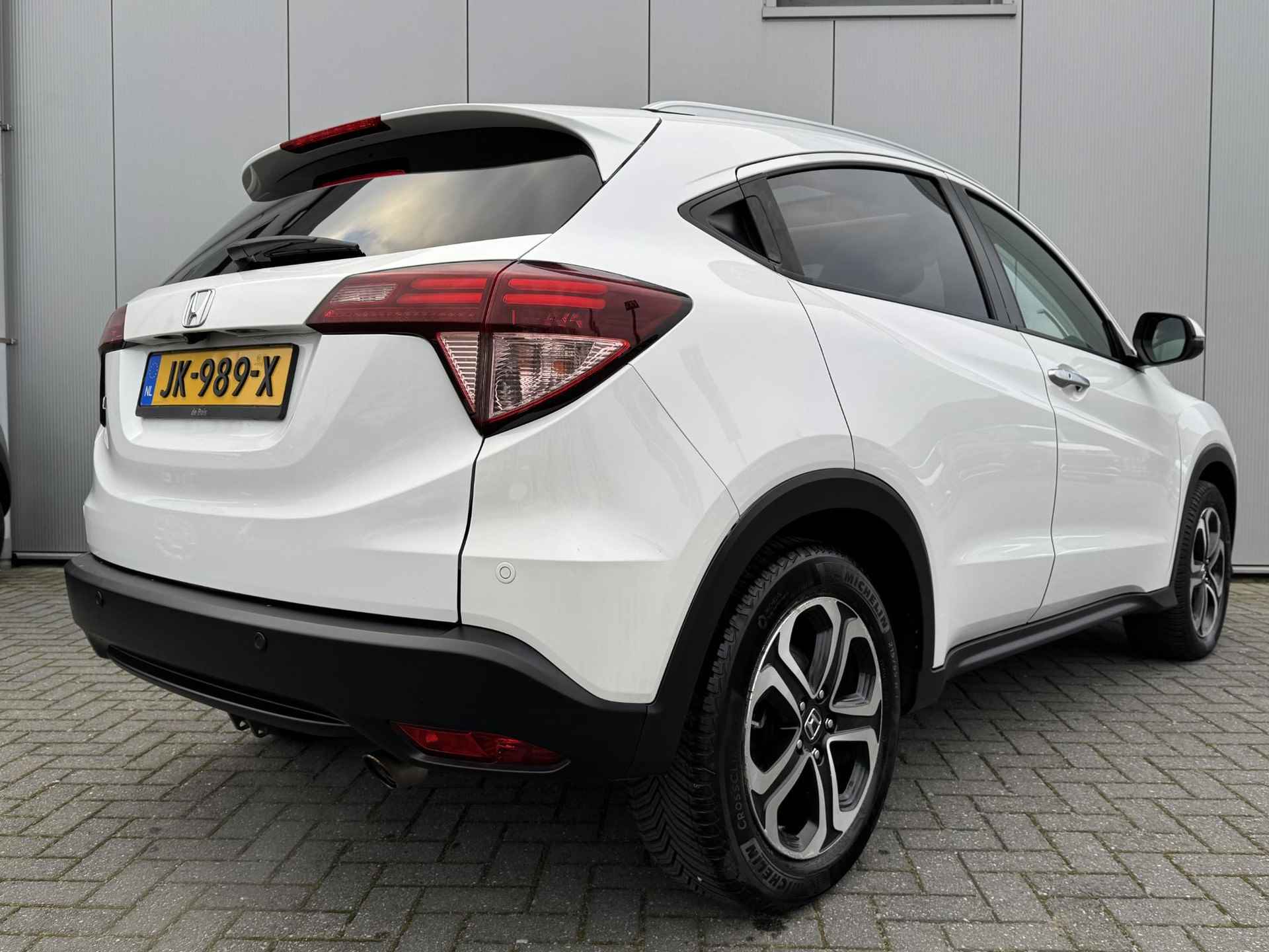 Honda HR-V 1.5 i-VTEC Executive / 1e eig / Dealeronderhouden / Pano dak / Navigatie / - 11/36