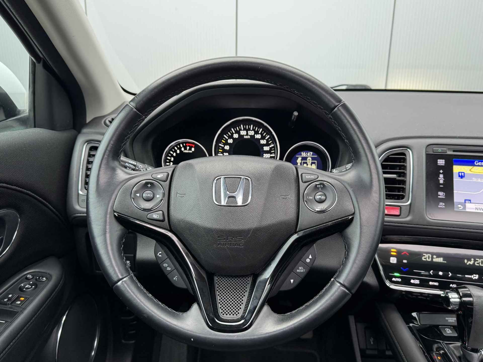 Honda HR-V 1.5 i-VTEC Executive / 1e eig / Dealeronderhouden / Pano dak / Navigatie / - 20/36