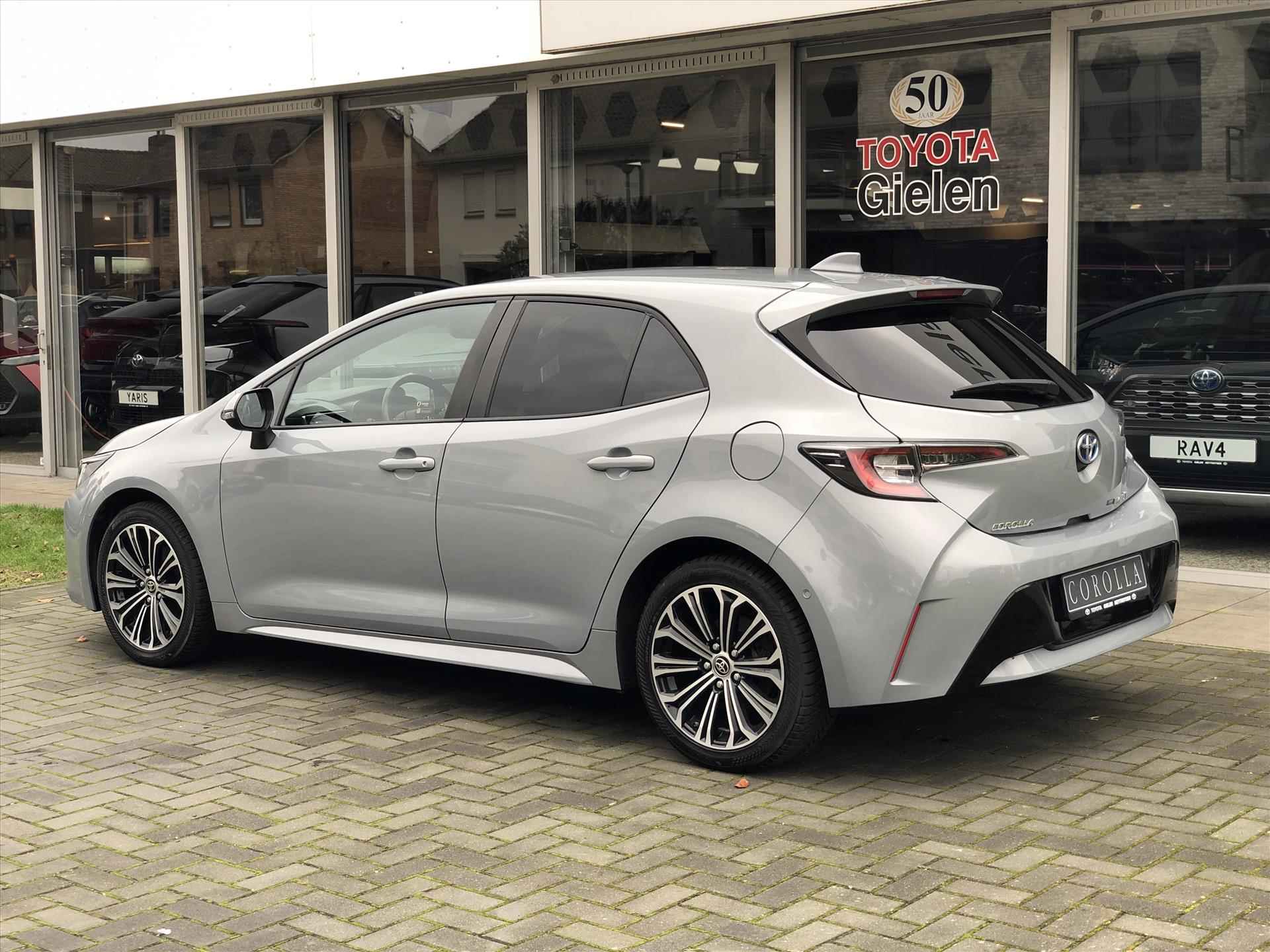 Toyota Corolla 1.8 Hybrid Style | Dodehoekherkenning, Nieuwe multimedia, Parkeersensoren, CarPlay, Stoel + Stuurverwarming - 4/35