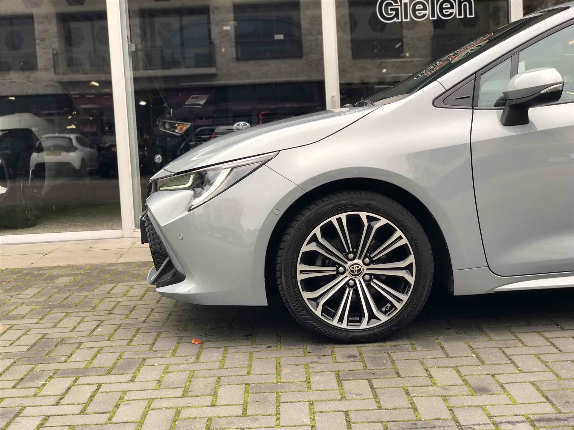 Toyota Corolla 1.8 Hybrid Style | Dodehoekherkenning, Nieuwe multimedia, Parkeersensoren, CarPlay, Stoel + Stuurverwarming - 10/35