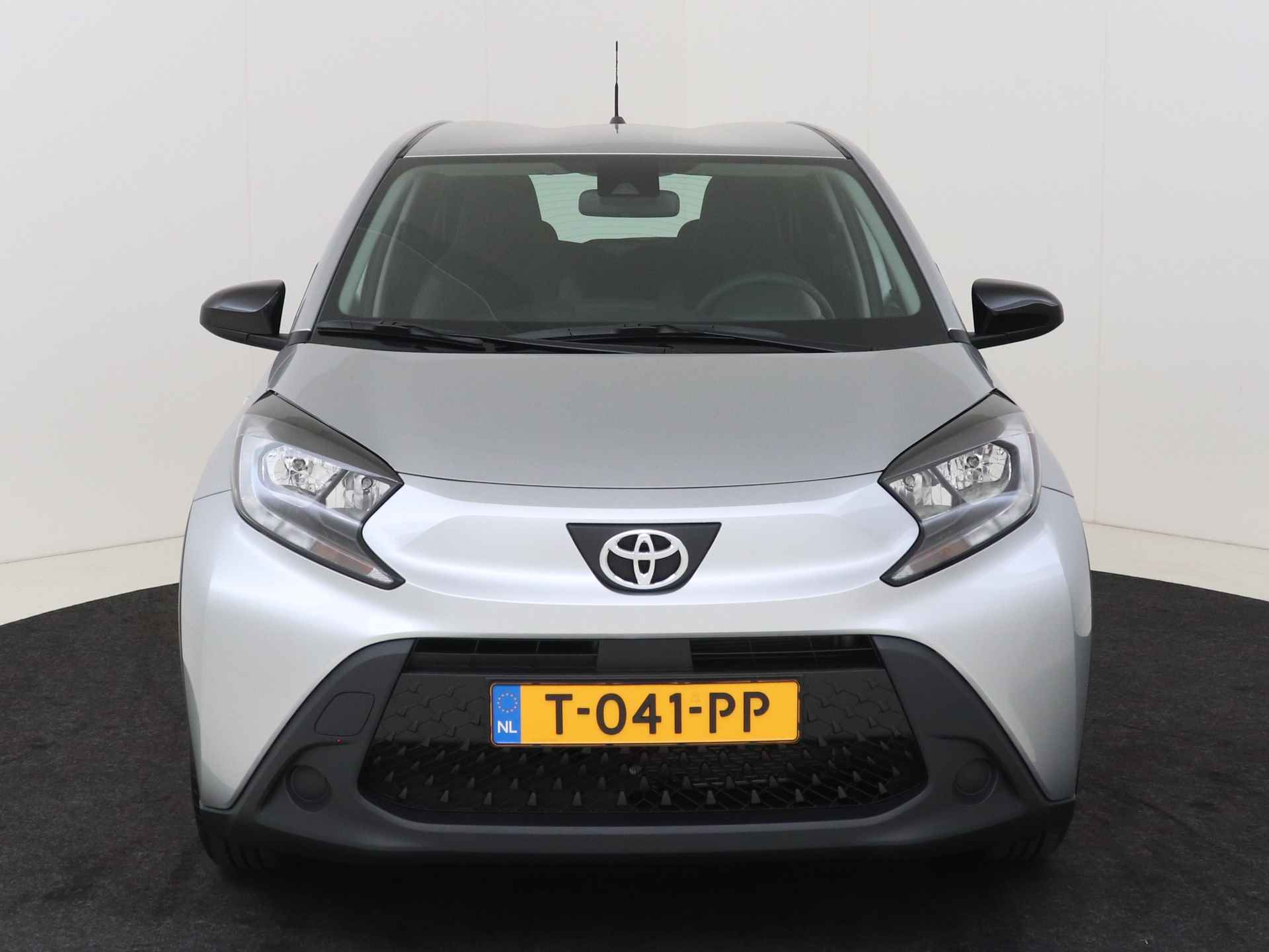 Toyota Aygo X 1.0 VVT-i MT play *demo | Airco | Camera | Cruise Control/Adaptive | Apple CarPlay/Android Auto | - 20/33