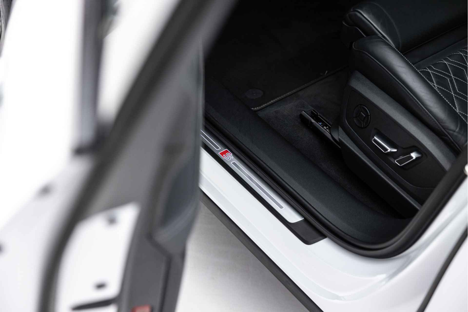 Audi e-tron Sportback 55 quattro S edition 95 kWh | Pano | RS Zetels | Head-Up | ACC - 16/66