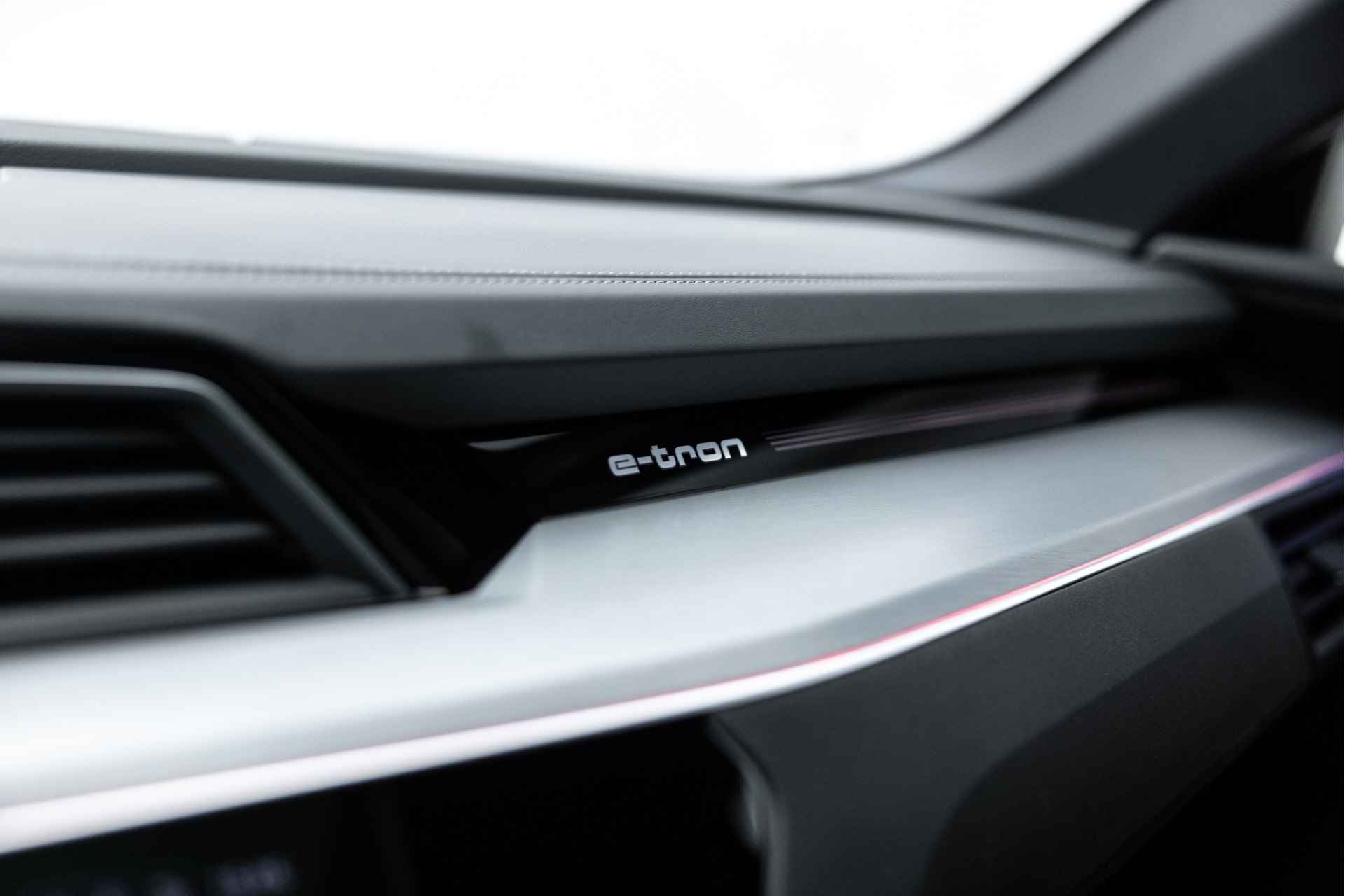 Audi e-tron Sportback 55 quattro S edition 95 kWh | Pano | RS Zetels | Head-Up | ACC - 37/66