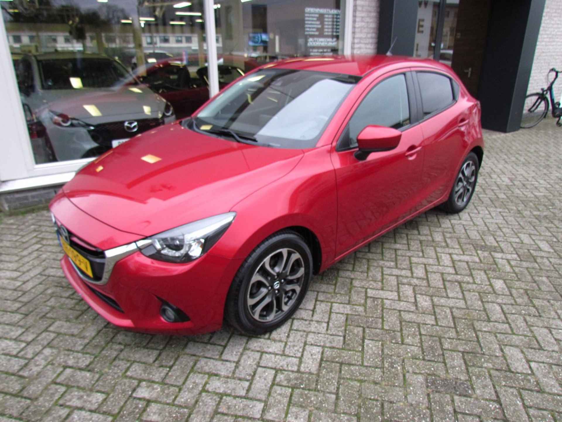 MAZDA 2 1.5 Skyactiv-G 90pk 5MT HB5 GT-M - 2/22