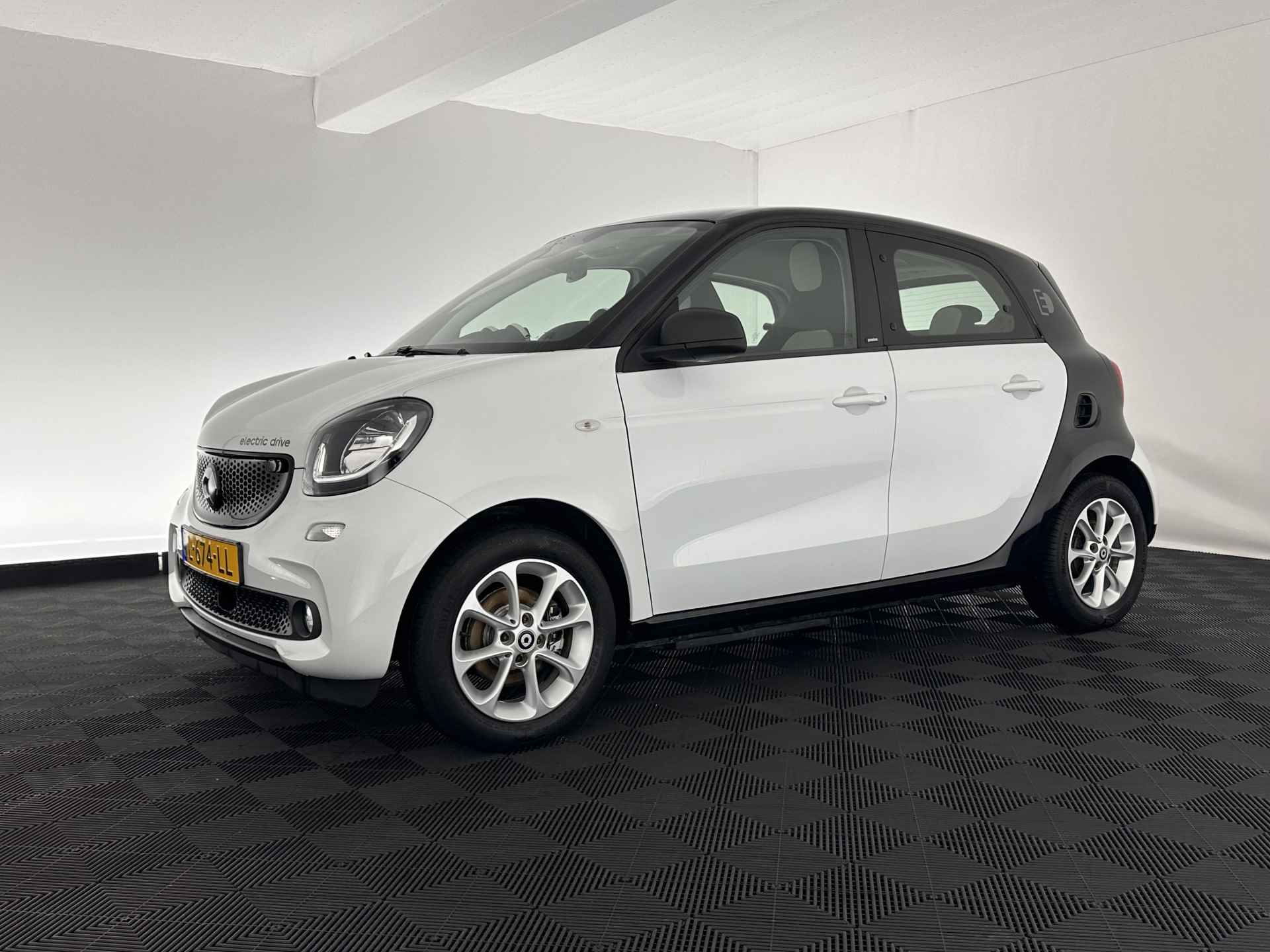 Smart Forfour Electric Drive Prime 18 kWh Aut. *AIRCO | CRUISE | PDC | COMFORT-SEATS | HEATED-SEATS | 15''ALU* - 3/29