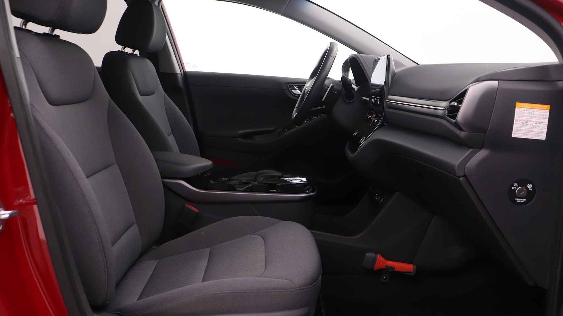 Hyundai IONIQ Comfort EV | Rijklaarprijs! | € 2.000,= Subsidie! | Nieuwe model met 311km WLPT! 38.3 kWh | Adaptive Cruise Control | Navigatie | Inclusief 36 mnd Garantie! | - 14/38