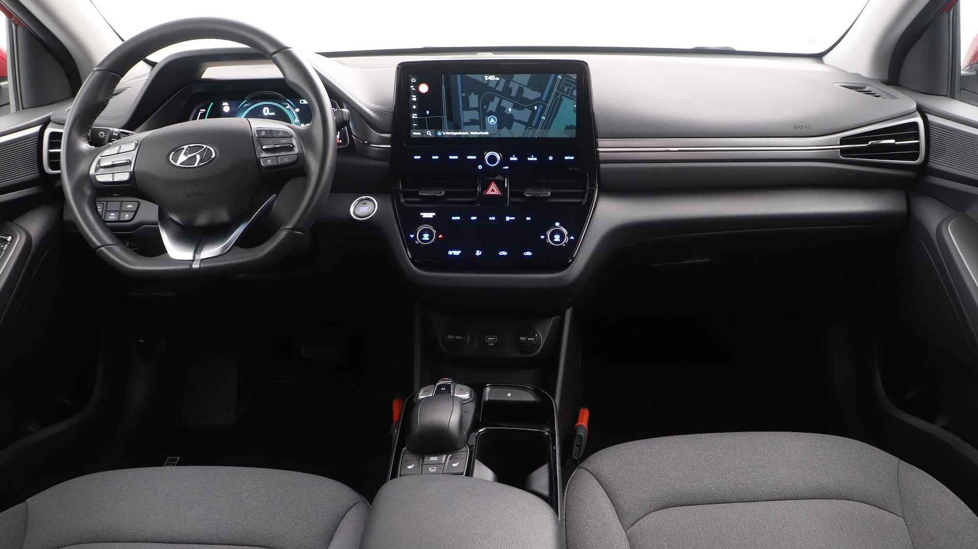 Hyundai IONIQ Comfort EV | Rijklaarprijs! | € 2.000,= Subsidie! | Nieuwe model met 311km WLPT! 38.3 kWh | Adaptive Cruise Control | Navigatie | Inclusief 36 mnd Garantie! | - 16/38