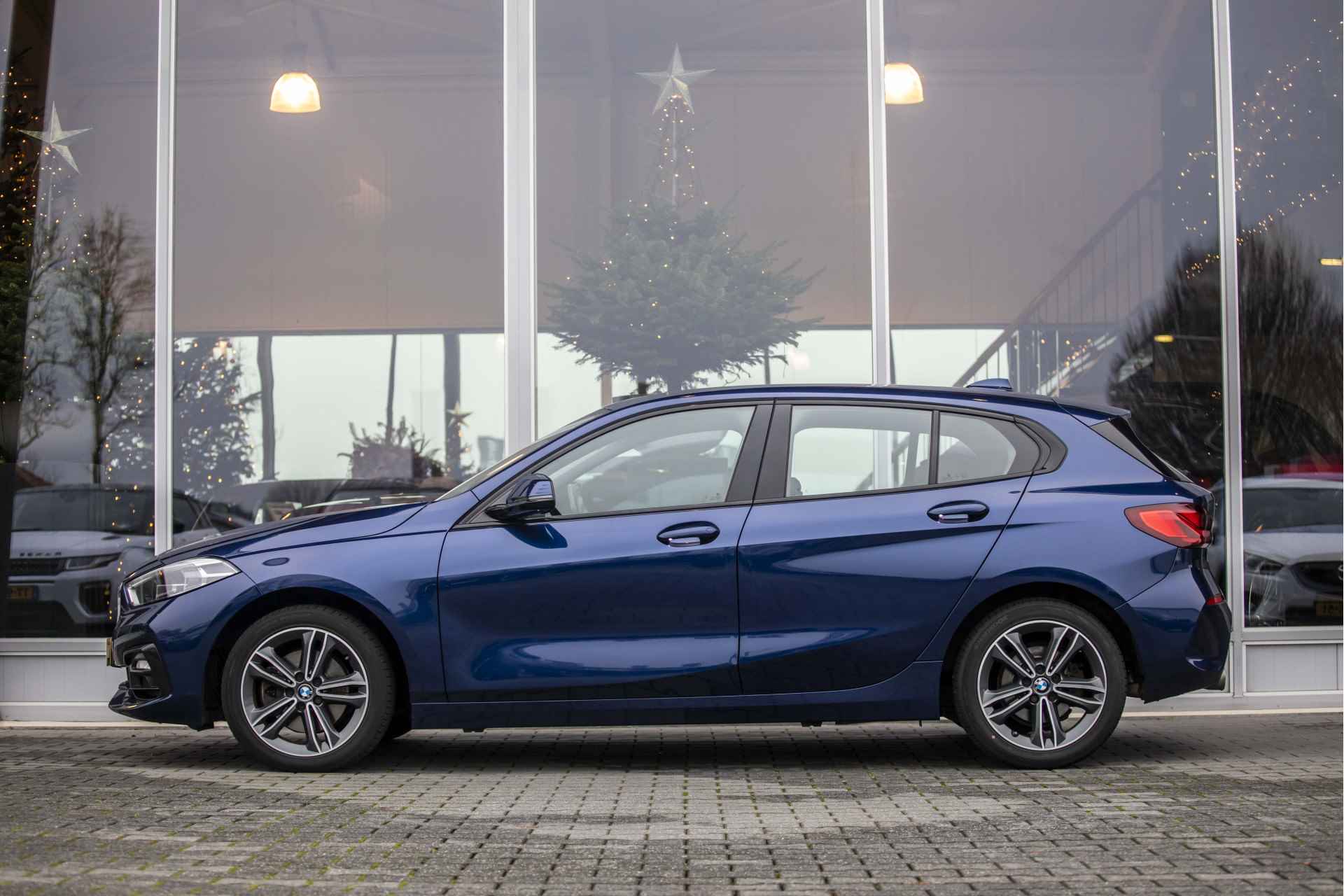 BMW 1-serie 118i Executive Edition | NL Auto | Carplay | LED| Stoelverw. - 5/38