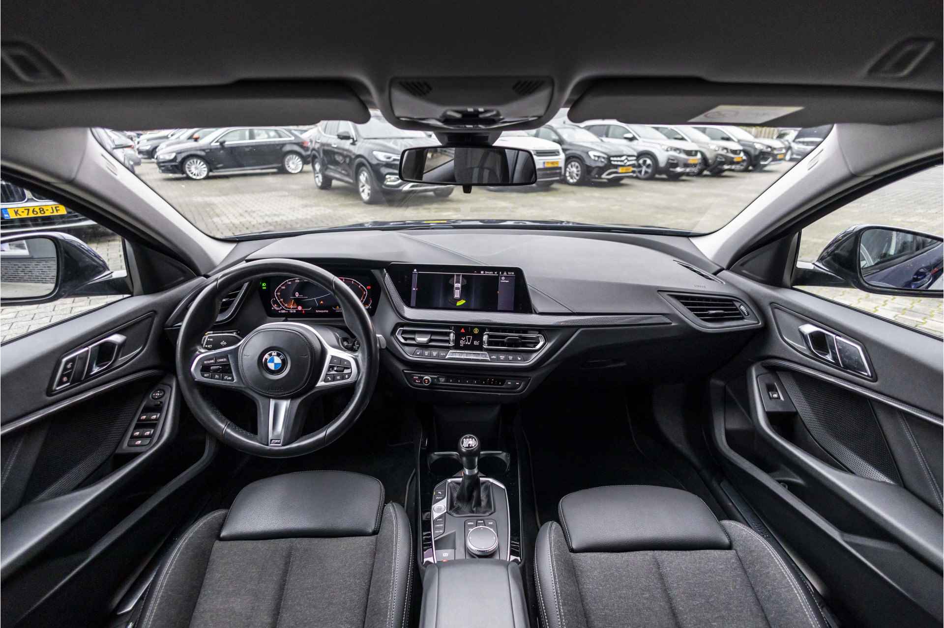 BMW 1-serie 118i Executive Edition | NL Auto | Carplay | LED| Stoelverw. - 6/38