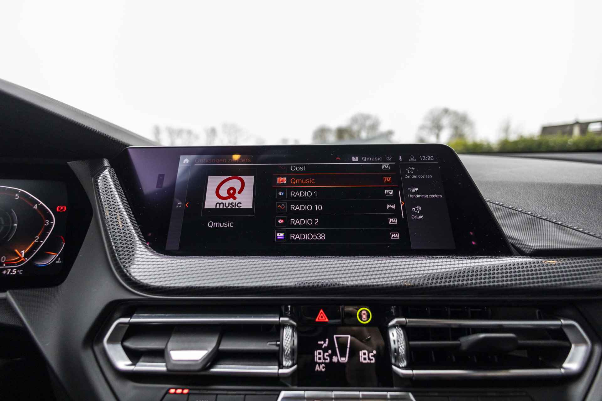 BMW 1-serie 118i Executive Edition | NL Auto | Carplay | LED| Stoelverw. - 23/38