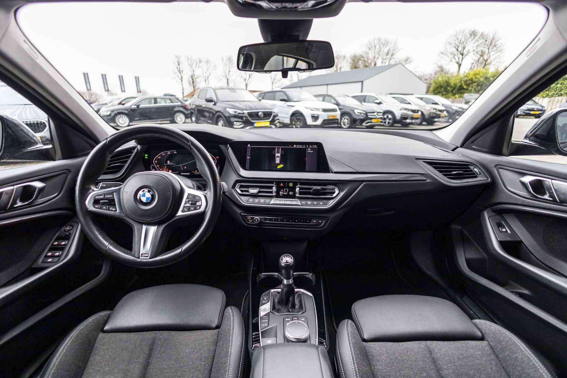 BMW 1-serie 118i Executive Edition | NL Auto | Carplay | LED| Stoelverw. - 30/38