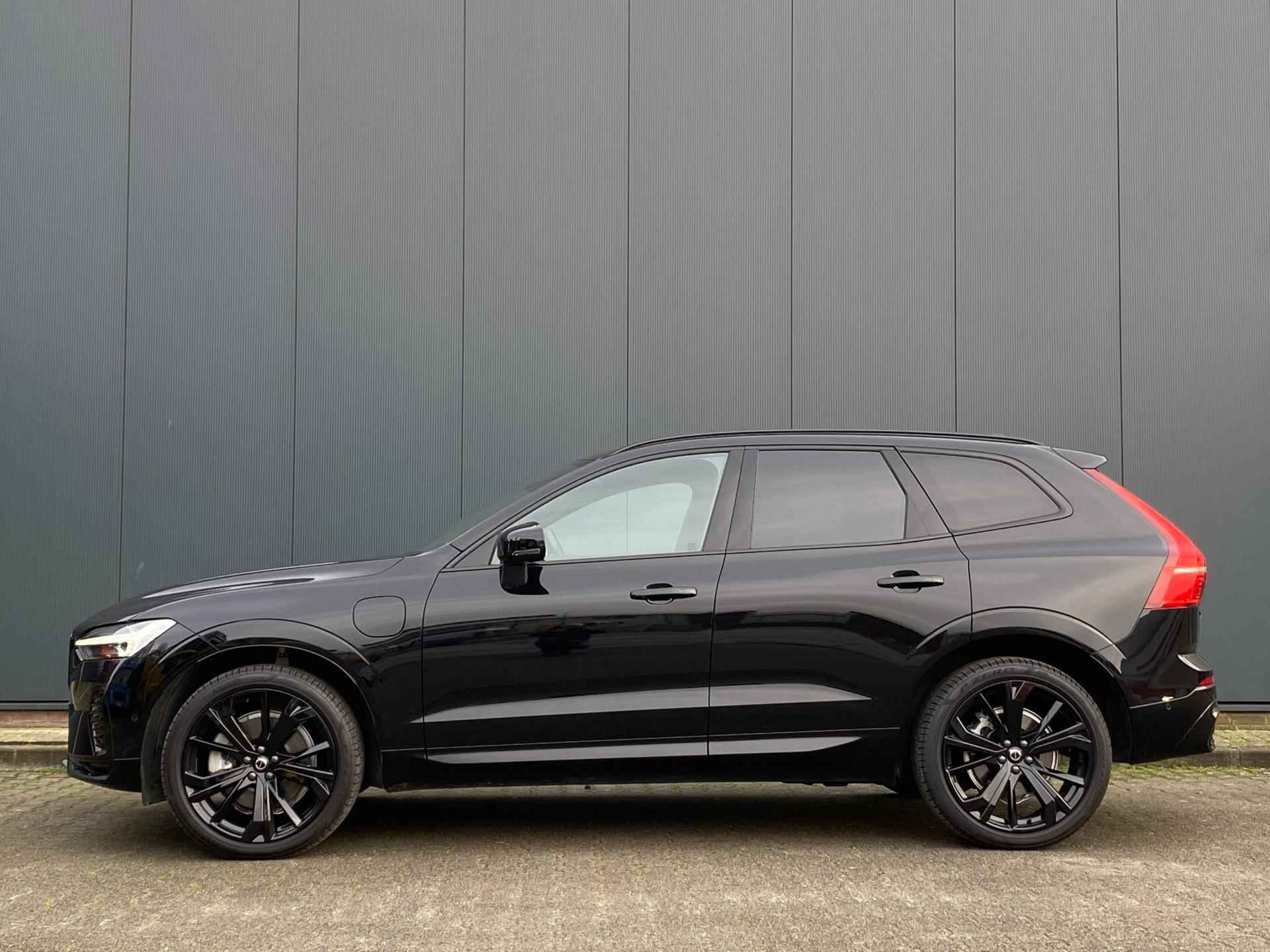 Volvo XC60 T6 AWD Ultra Black Edition| HUD | LED | Leder | Panoramadak | 360 Camera | Harman & Kardon - 2/39