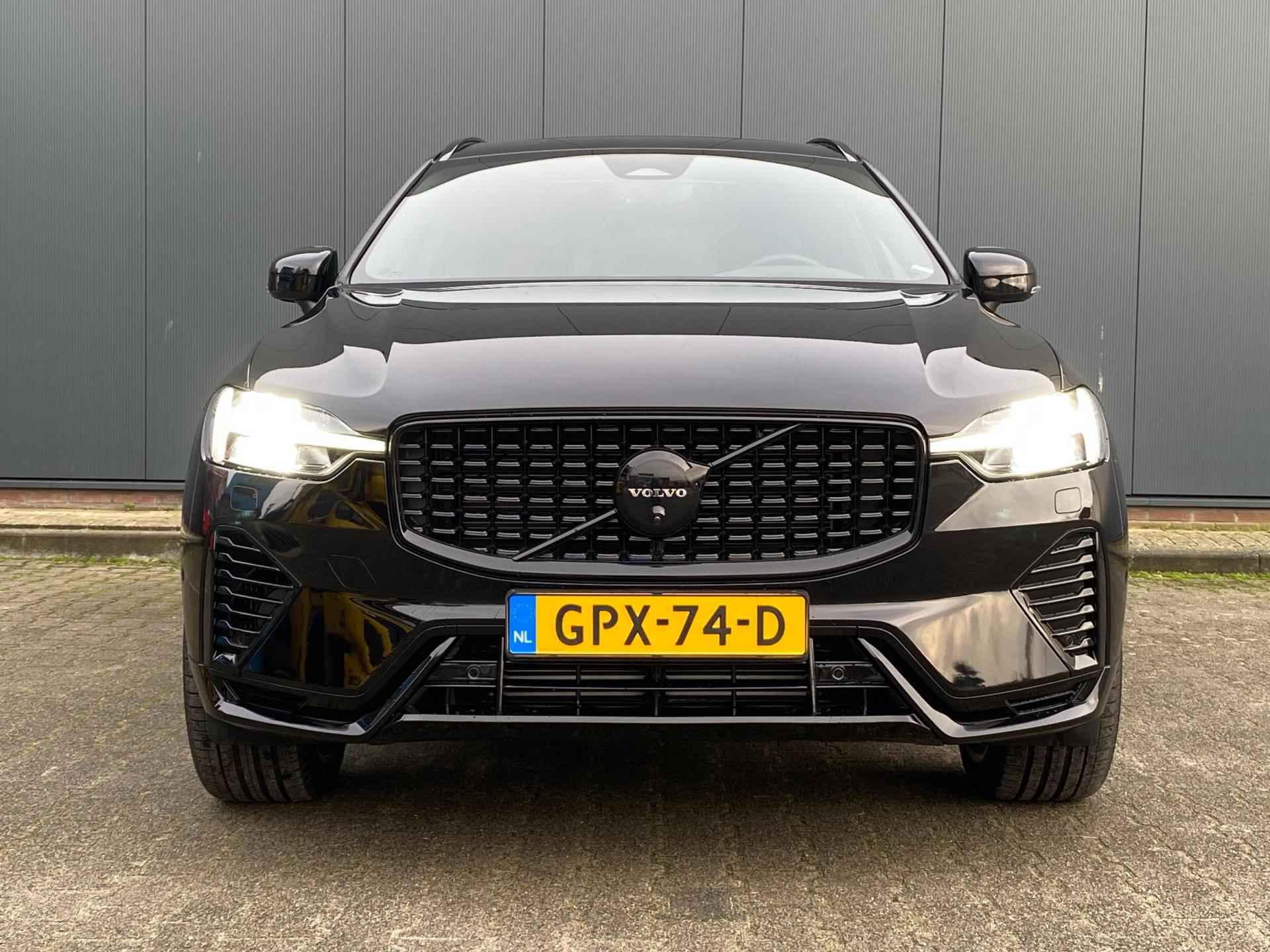 Volvo XC60 T6 AWD Ultra Black Edition| HUD | LED | Leder | Panoramadak | 360 Camera | Harman & Kardon - 3/39