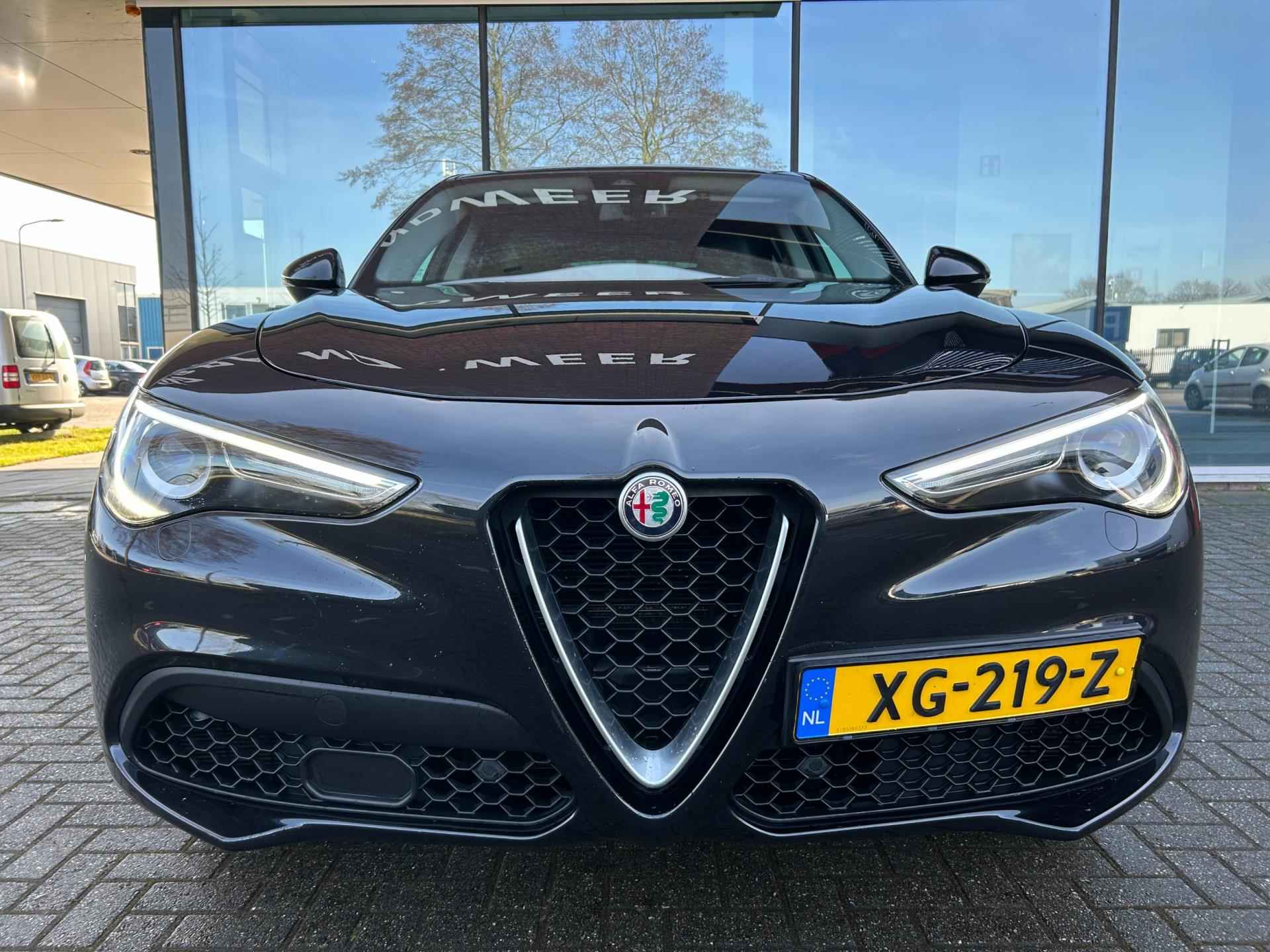 Alfa Romeo Stelvio 2.0 T AWD First Edition - Automaat - Leder - Navi - Org.NL - 7/37