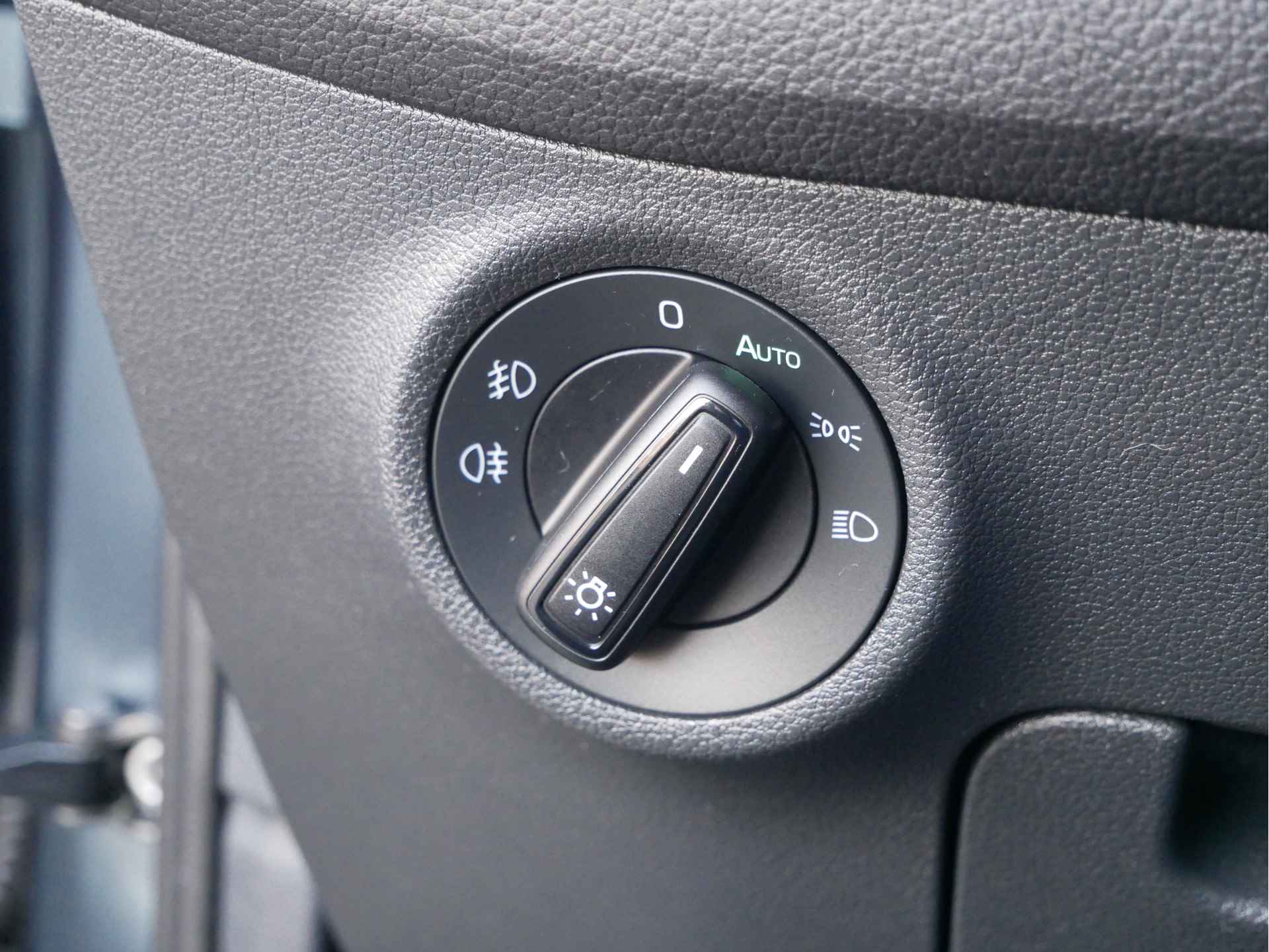 Škoda Kodiaq 1.5 TSI 150PK DSG Ambition Trekhaak | 4seizoenen banden| Stoelverwarming| Full LED | - 15/33