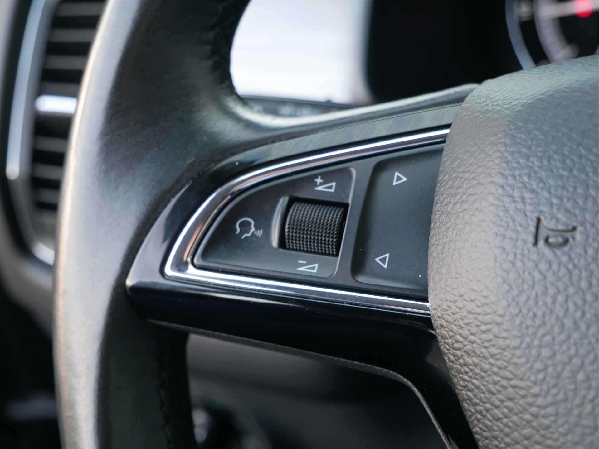 Škoda Kodiaq 1.5 TSI 150PK DSG Ambition Trekhaak | 4seizoenen banden| Stoelverwarming| Full LED | - 20/33