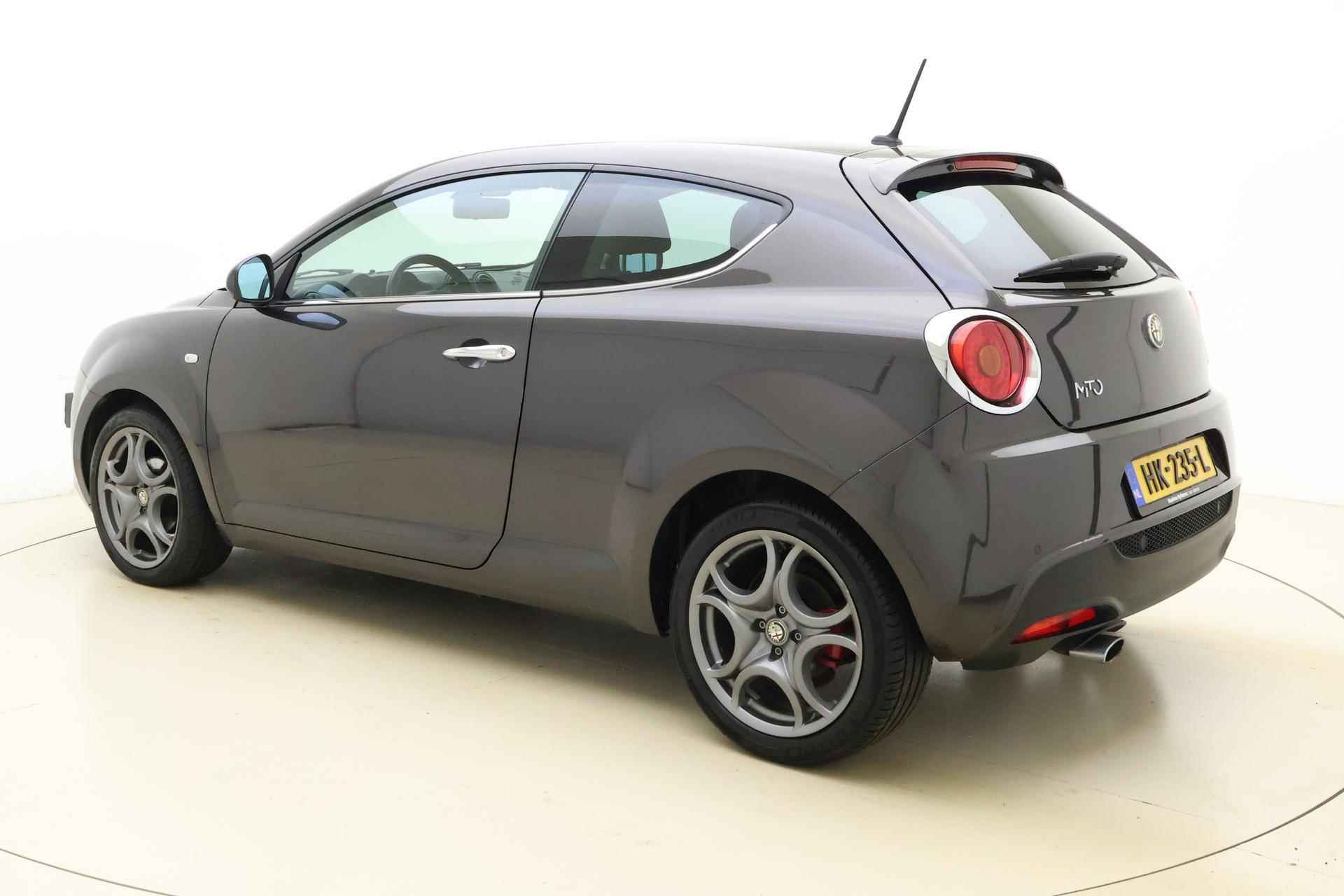 Alfa Romeo MiTo 0.9 TwinAir Junior | Navigatie | Climate Control | Cruise Control | LM-velgen | Lederen bekleding - 5/30