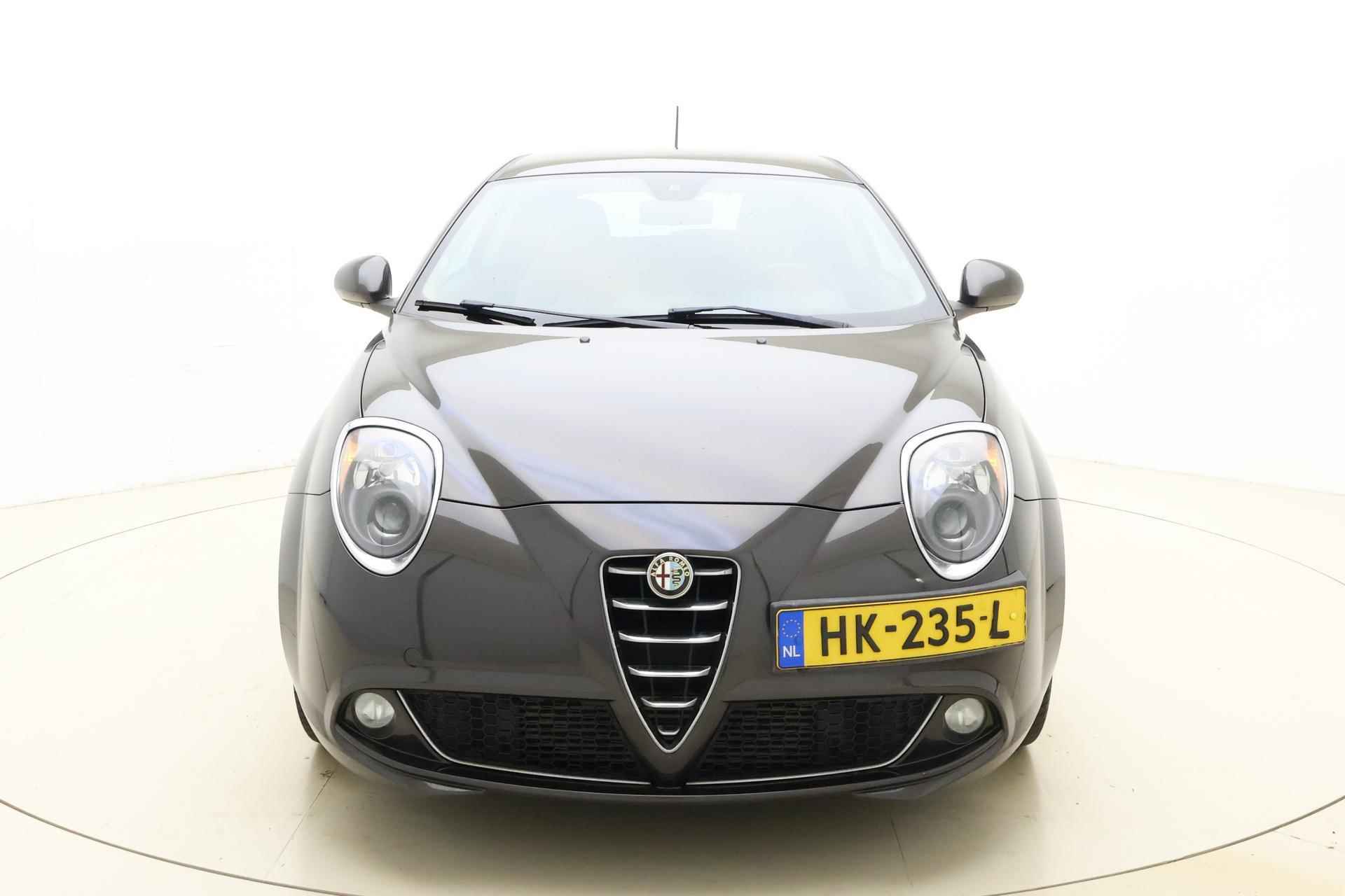 Alfa Romeo MiTo 0.9 TwinAir Junior | Navigatie | Climate Control | Cruise Control | LM-velgen | Lederen bekleding - 7/30