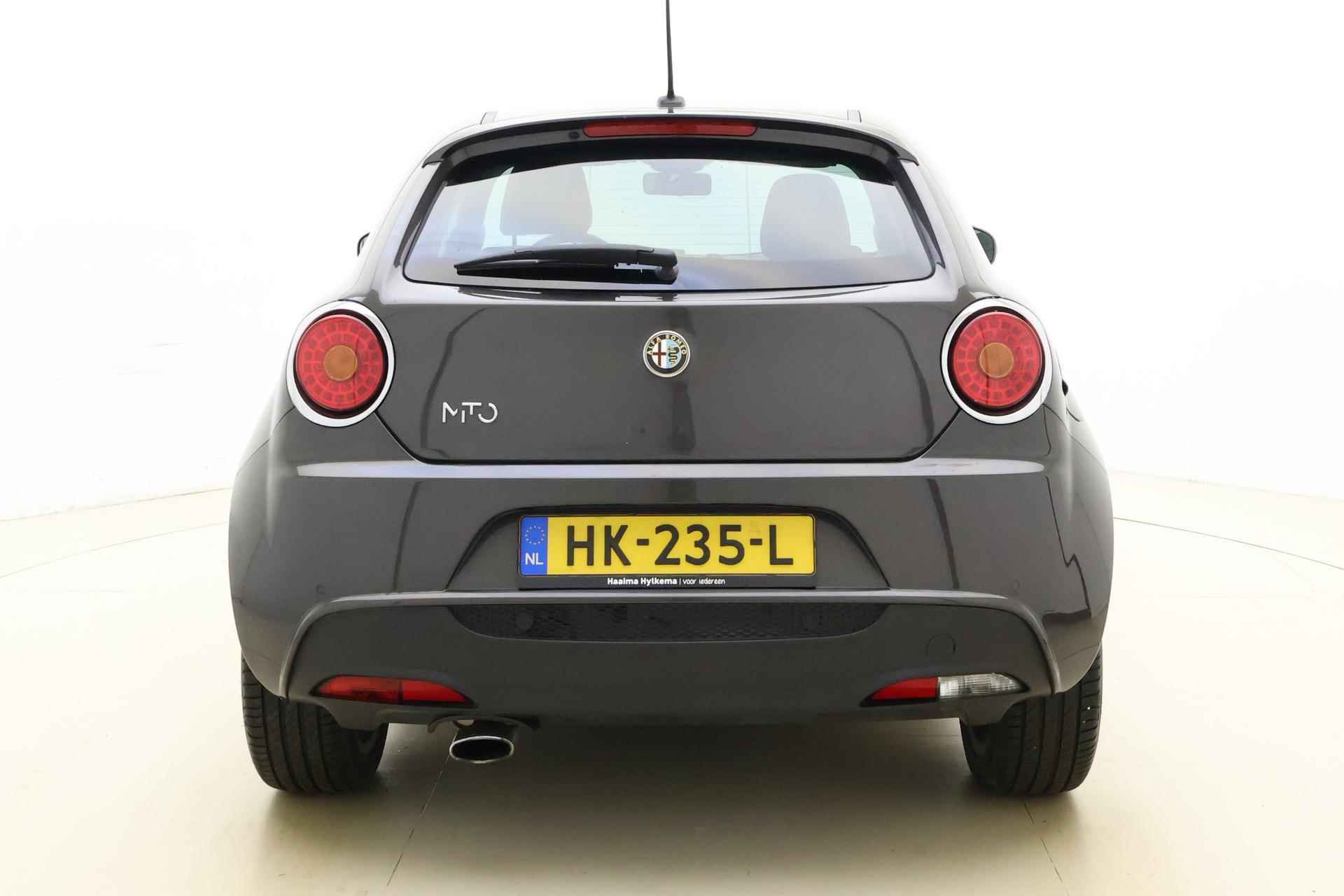 Alfa Romeo MiTo 0.9 TwinAir Junior | Navigatie | Climate Control | Cruise Control | LM-velgen | Lederen bekleding - 12/30