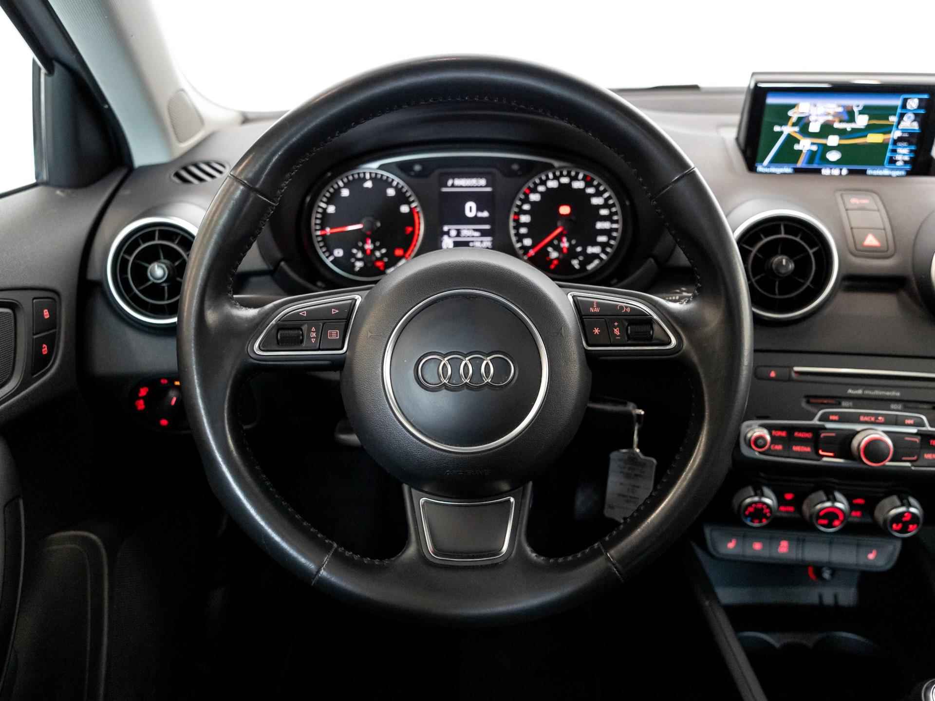 Audi A1 Sportback 1.0 TFSI S-Line / 90pk / Panoramadak / Led / Stoelverwarming / Navigatie - 24/33
