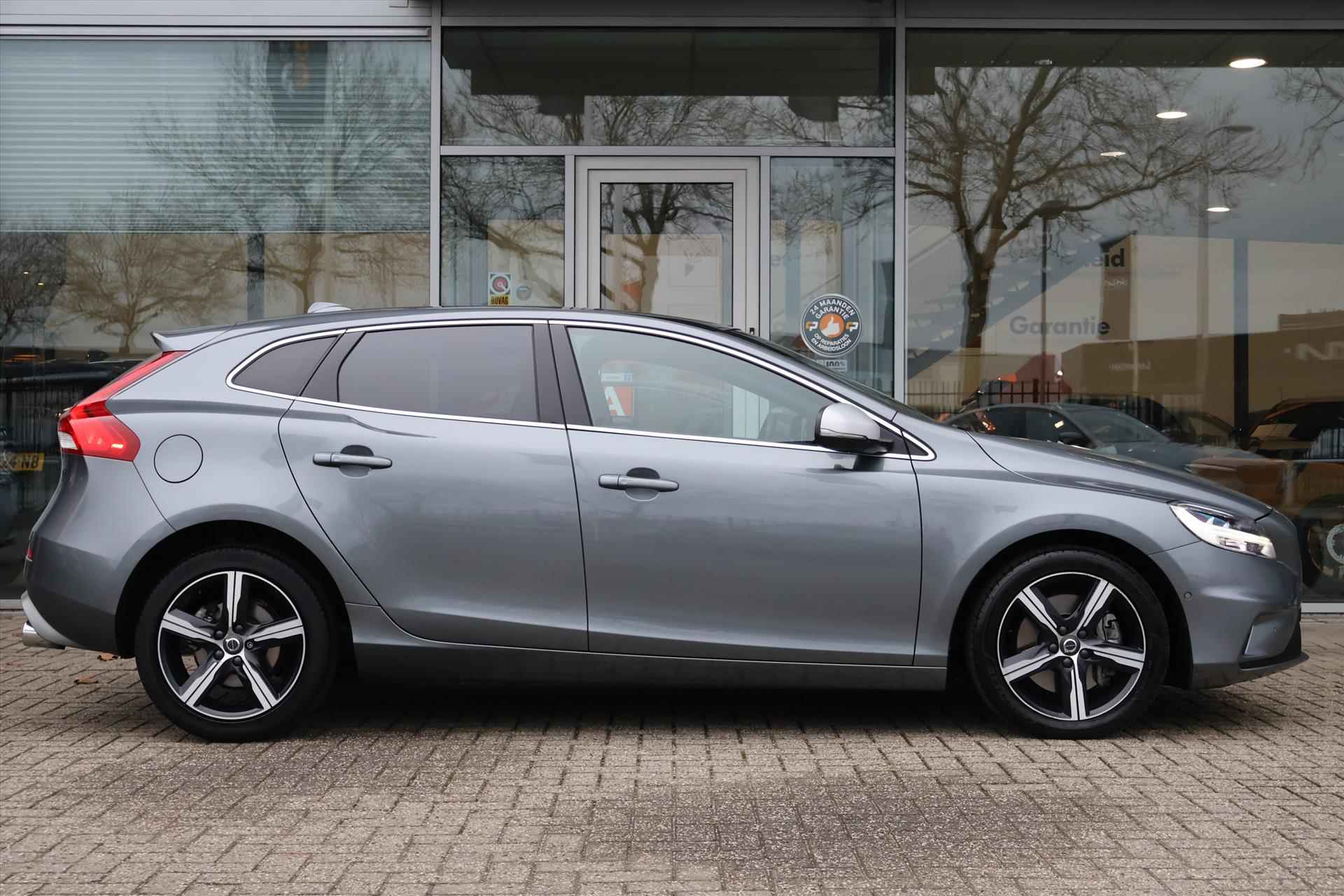 Volvo V40 1.5 T3 R-Design 152PK Geartronic | Pano |  Camera | LED | Cruise | Climate | Navi | Keyless - 12/42