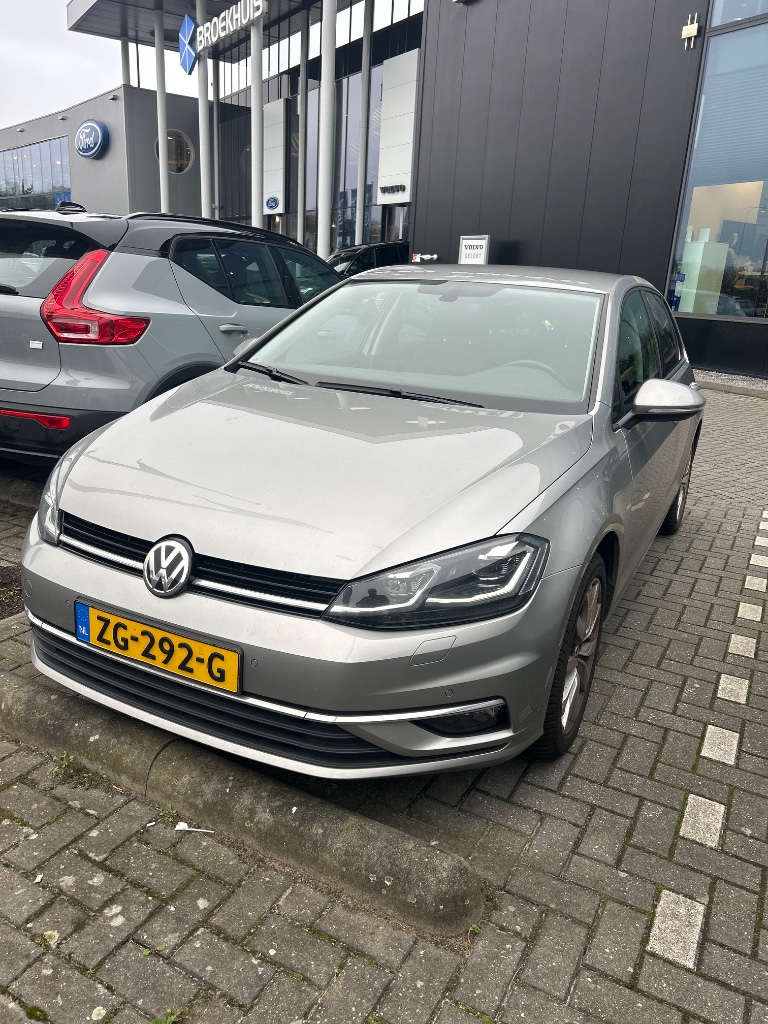 Volkswagen Golf 1.4 TSI 125 pk Highline | Navigatie | Cruise control adaptief | Stoelverwarming |