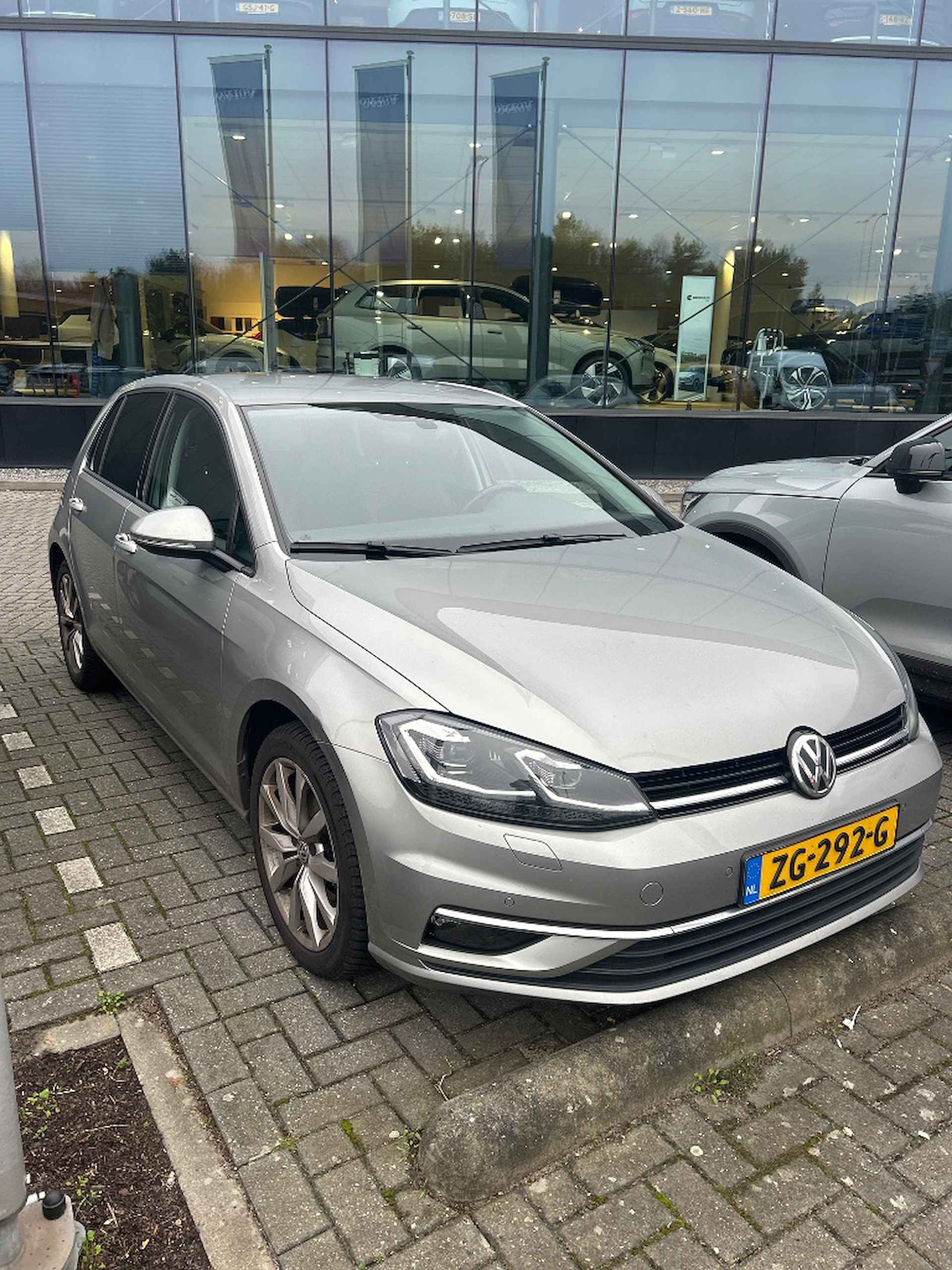 Volkswagen Golf 1.4 TSI 125 pk Highline | Navigatie | Cruise control adaptief | Stoelverwarming | - 3/8