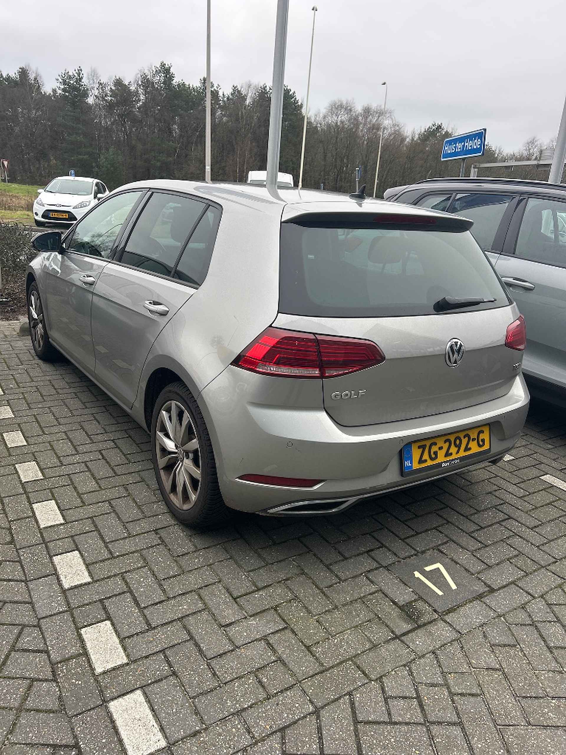 Volkswagen Golf 1.4 TSI 125 pk Highline | Navigatie | Cruise control adaptief | Stoelverwarming | - 4/8