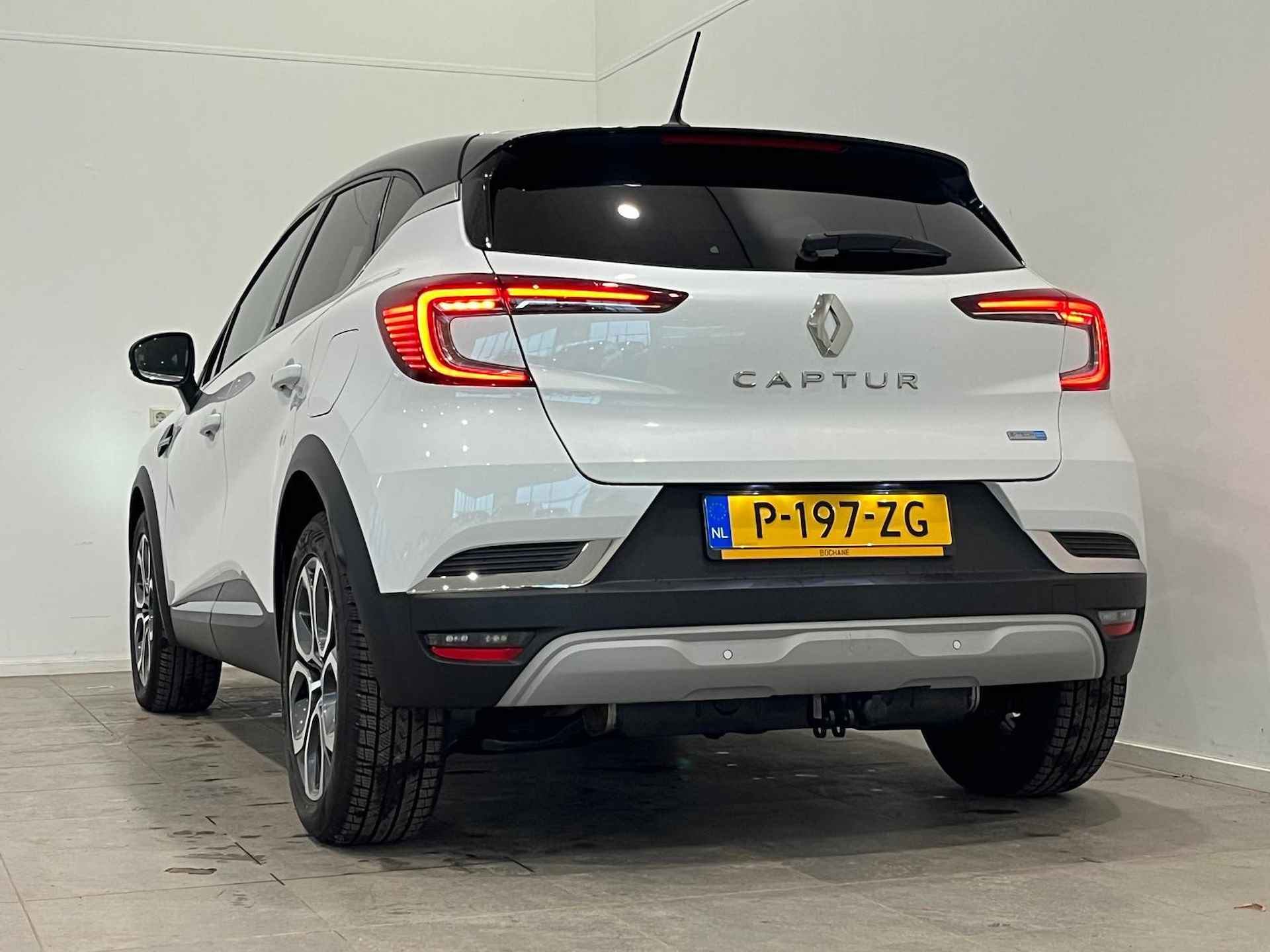 Renault Captur 1.6 E-Tech Plug-in Hybrid 160 Intens | Navi | Clima | Cruise | LM velgen 18" | Apple Carplay/Android Auto - 5/35