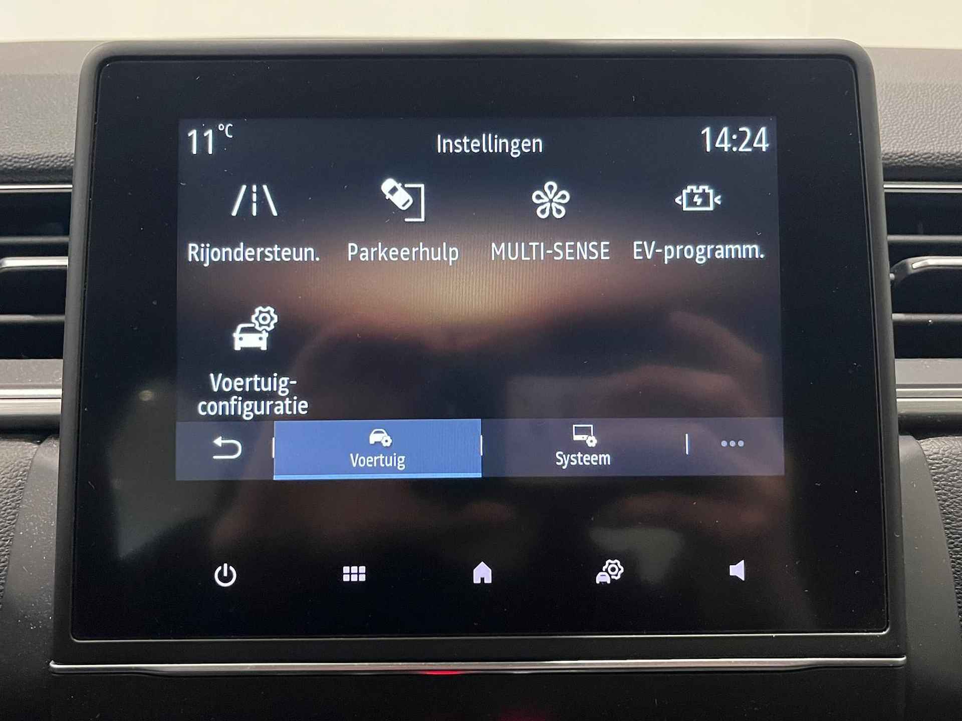 Renault Captur 1.6 E-Tech Plug-in Hybrid 160 Intens | Navi | Clima | Cruise | LM velgen 18" | Apple Carplay/Android Auto - 33/35