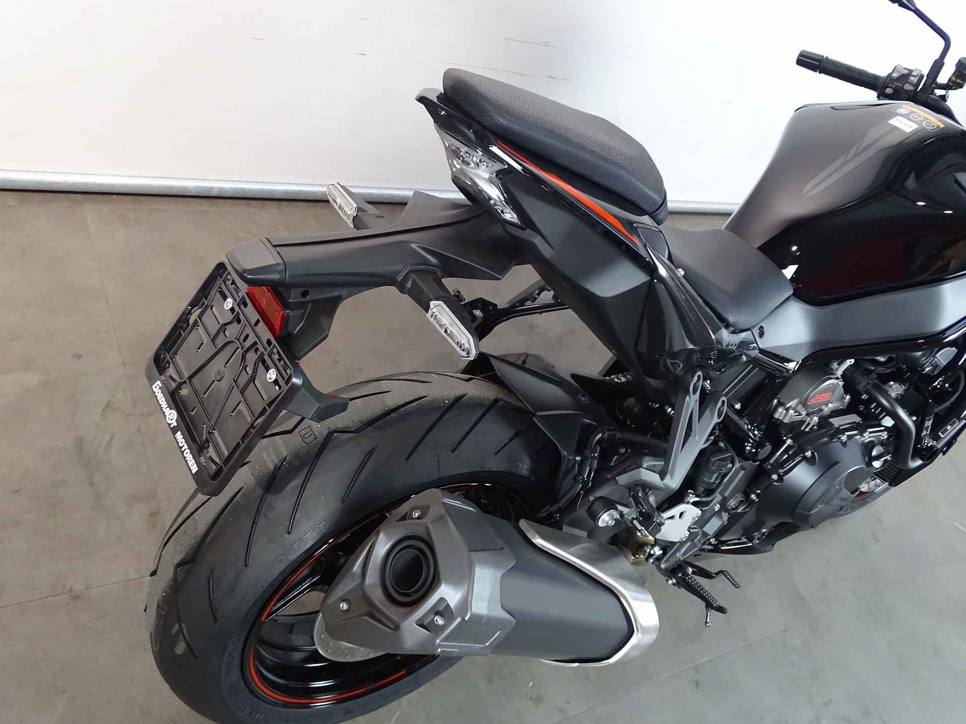 Kawasaki Z H2 - 3/9