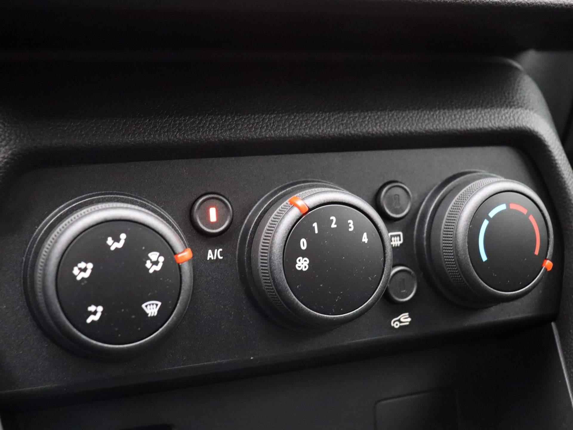 Dacia Jogger TCe 110pk Expression 7p. | 7 Zitplaatsen | Achteruitrijcamera | Apple Carplay | Android Auto | - 30/44