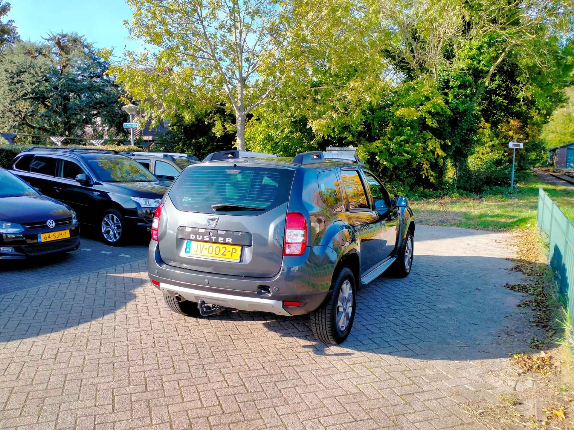 Dacia Duster 1.2 TCe 4x2 Prestige navi leder trekhaak 1e eig. ALLINPRIJS - 8/29